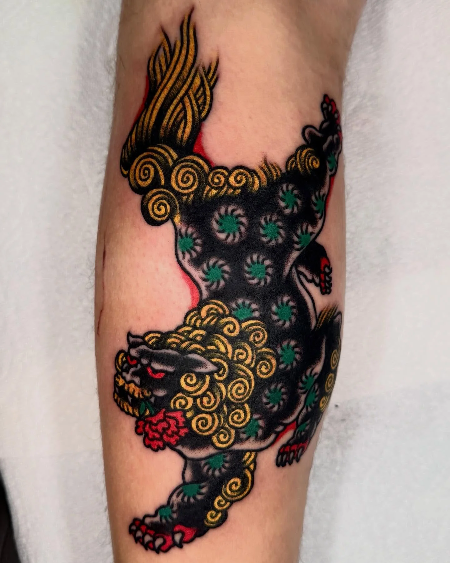 More like this please 🙏🏻 made at @showtimetattooco