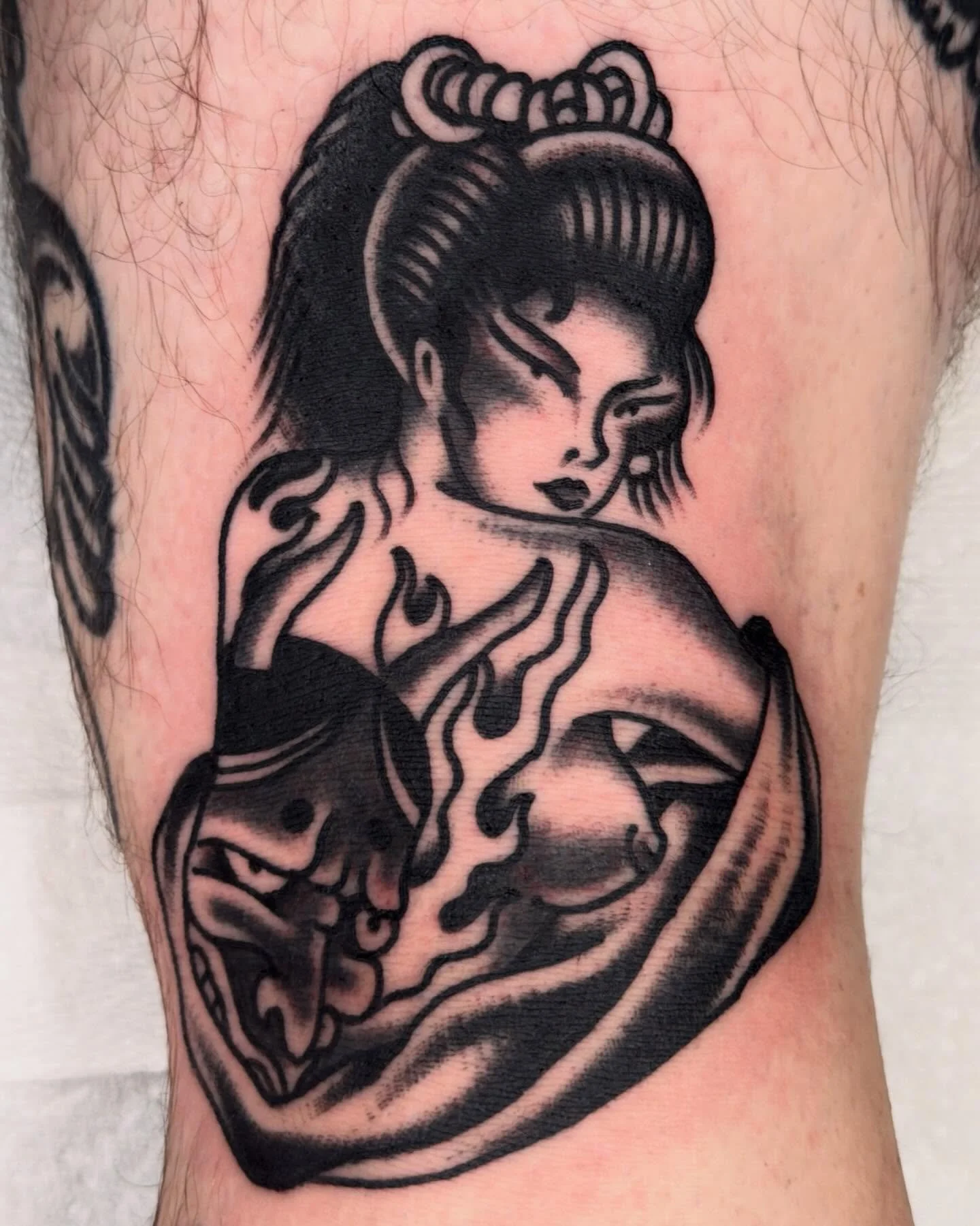 You pick it, I stick it&hellip; sometimes in your knee ditch. Made at ☮️ @showtimetattooco 🕉️