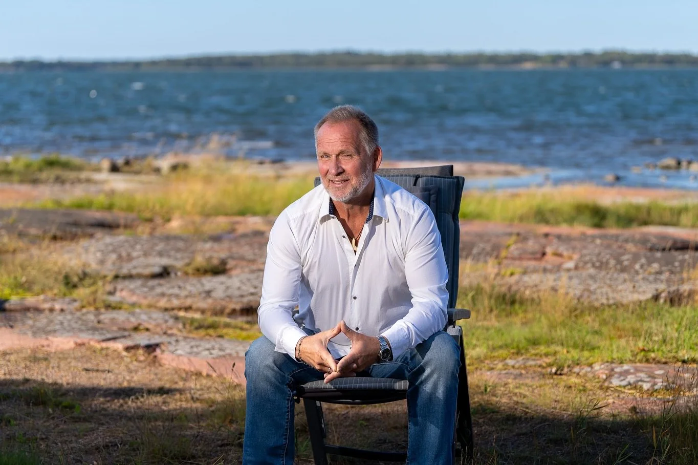 Ulf Simolin – vinnare av Ålandspriset 2025
Fotograferad på uppdrag av @ostersjofonden 
.
.
WWW.MEPHOTO.STUDIO
.
.
#åland #mariehamn #ålandspriset #östersjön #balticsea🌊 #moeineshghiphotography #mephoto #ulfsim