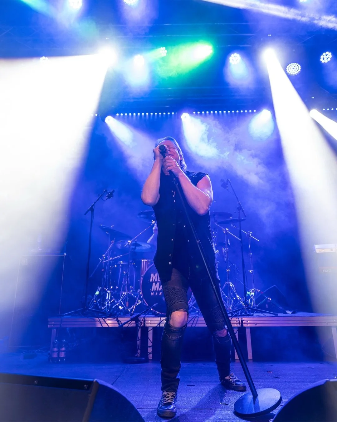 N&aring;gra bilder fr&aring;n @mogg8195 p&aring; Baltichallen i Mariehamn med @pyropartypudel och @metalmariehamn i mars 2026.
.
.
WWW.MEPHOTO.STUDIO
.
.
#mariehamn #mogg #moeineshghiphotography #pyroochpartyiparken #metalmyhem