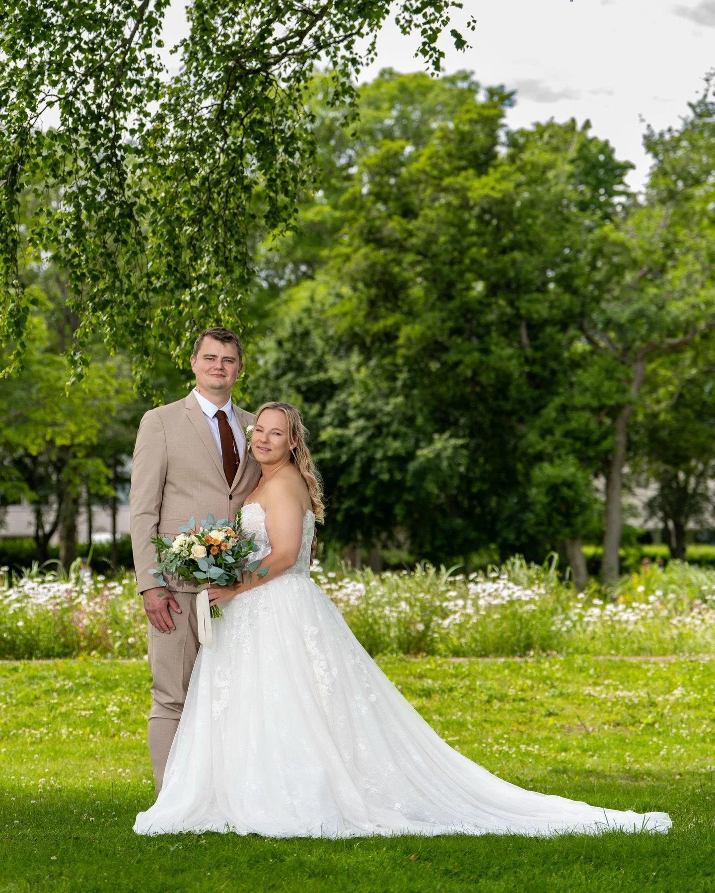 Malin &amp; Kristoffer
.
.
WWW.MEPHOTO.STUDIO
.
.
#br&ouml;llopsfotograf #moeineshghiphotography #&aring;land #br&ouml;llop #mariehamn
