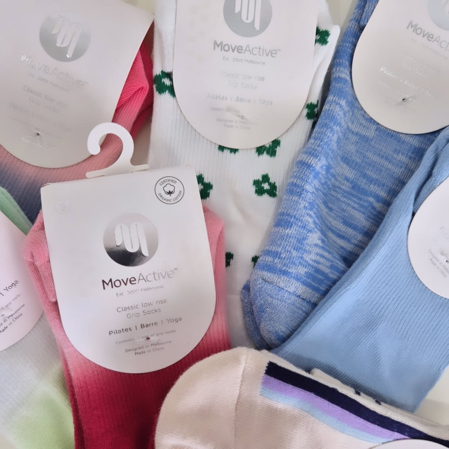 🌼RESTOCKED🌼

New styles @move_active grip socks available in the clinic!

Check them out on your next visit!

#pilates #gripsock