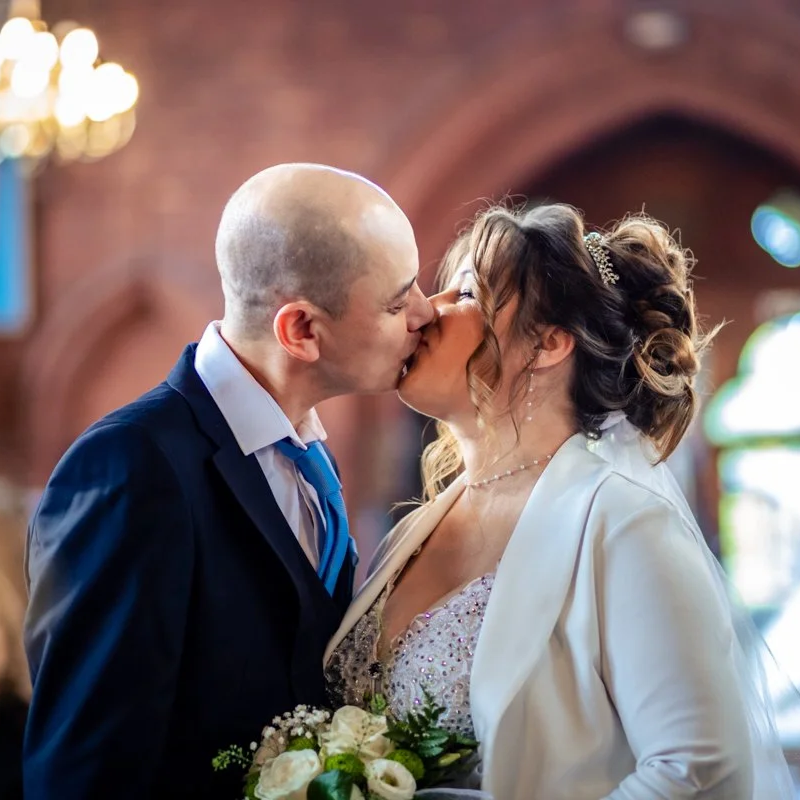 Saying ‘I DO’ in Northampton: wedding photography that tells your story