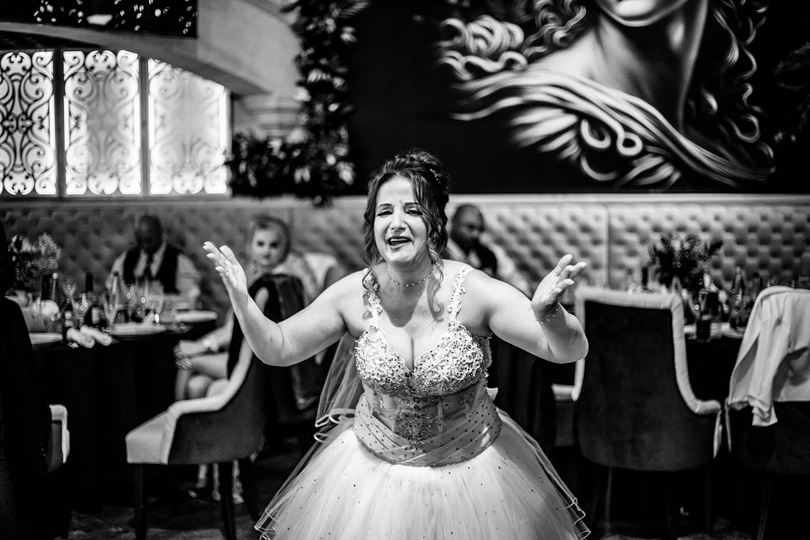 wedding-mihaela-and-giani-bw-28.jpg