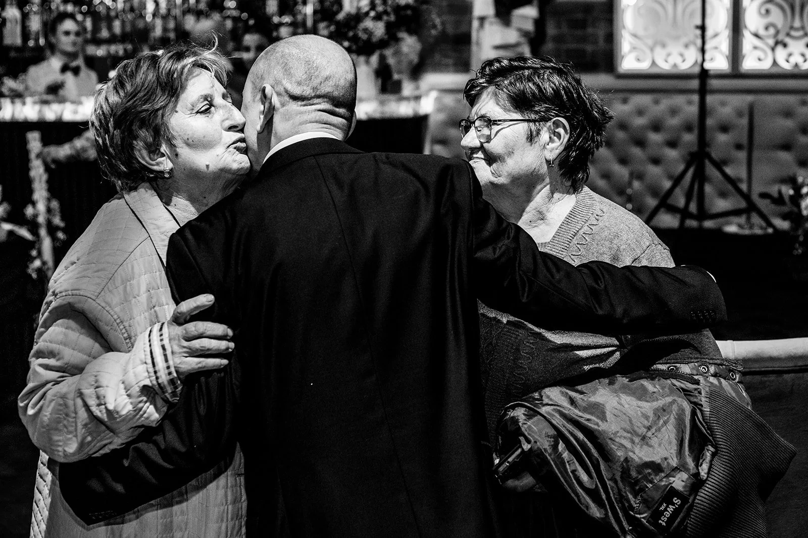wedding-mihaela-and-giani-bw-33.jpg