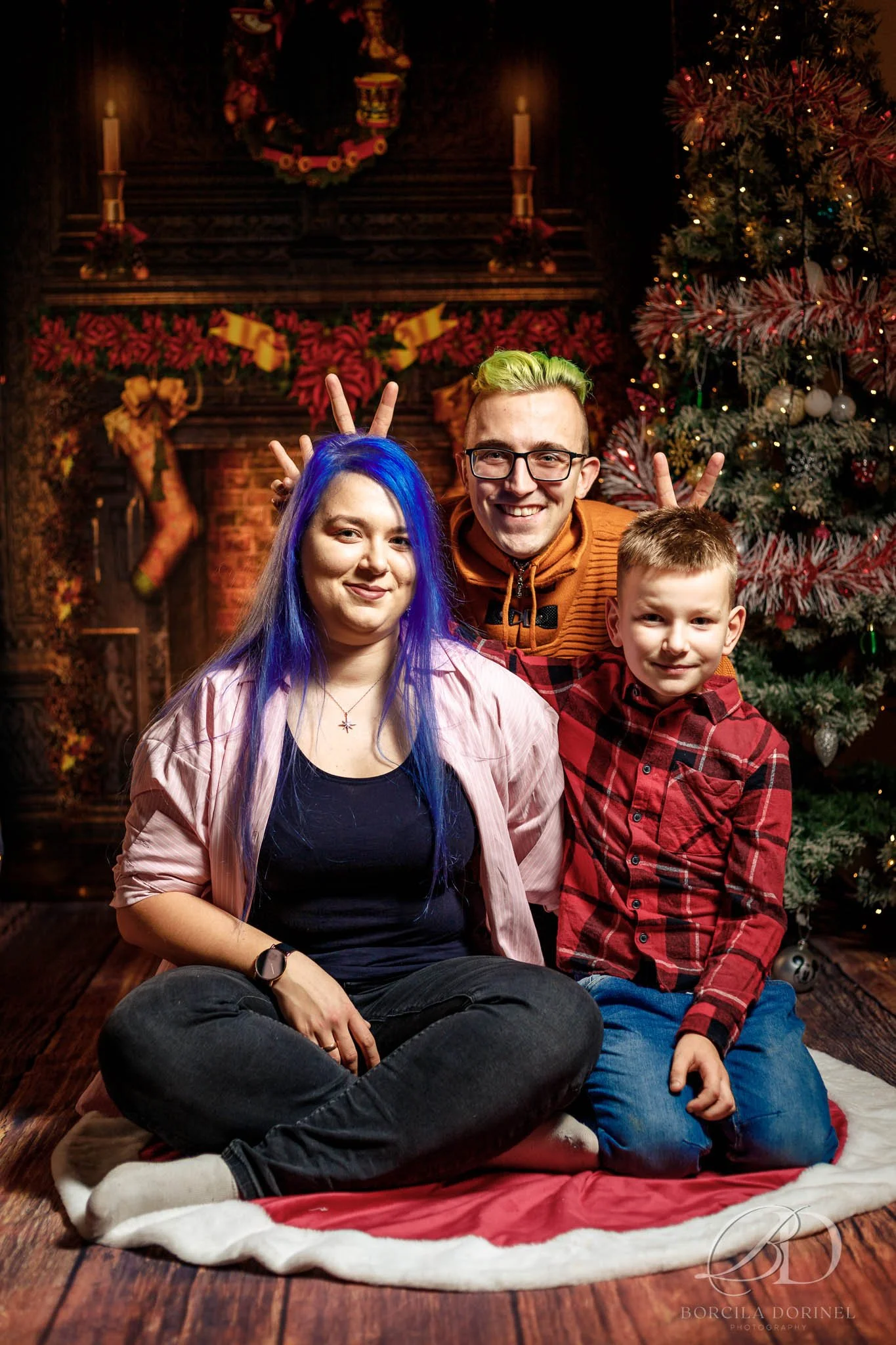 CHRISTMAS-photo-shoot-mini-session-in-Northampton-captured-by-borcila-dorinel-photography-portrait-photographer-in-northampton-photo-3