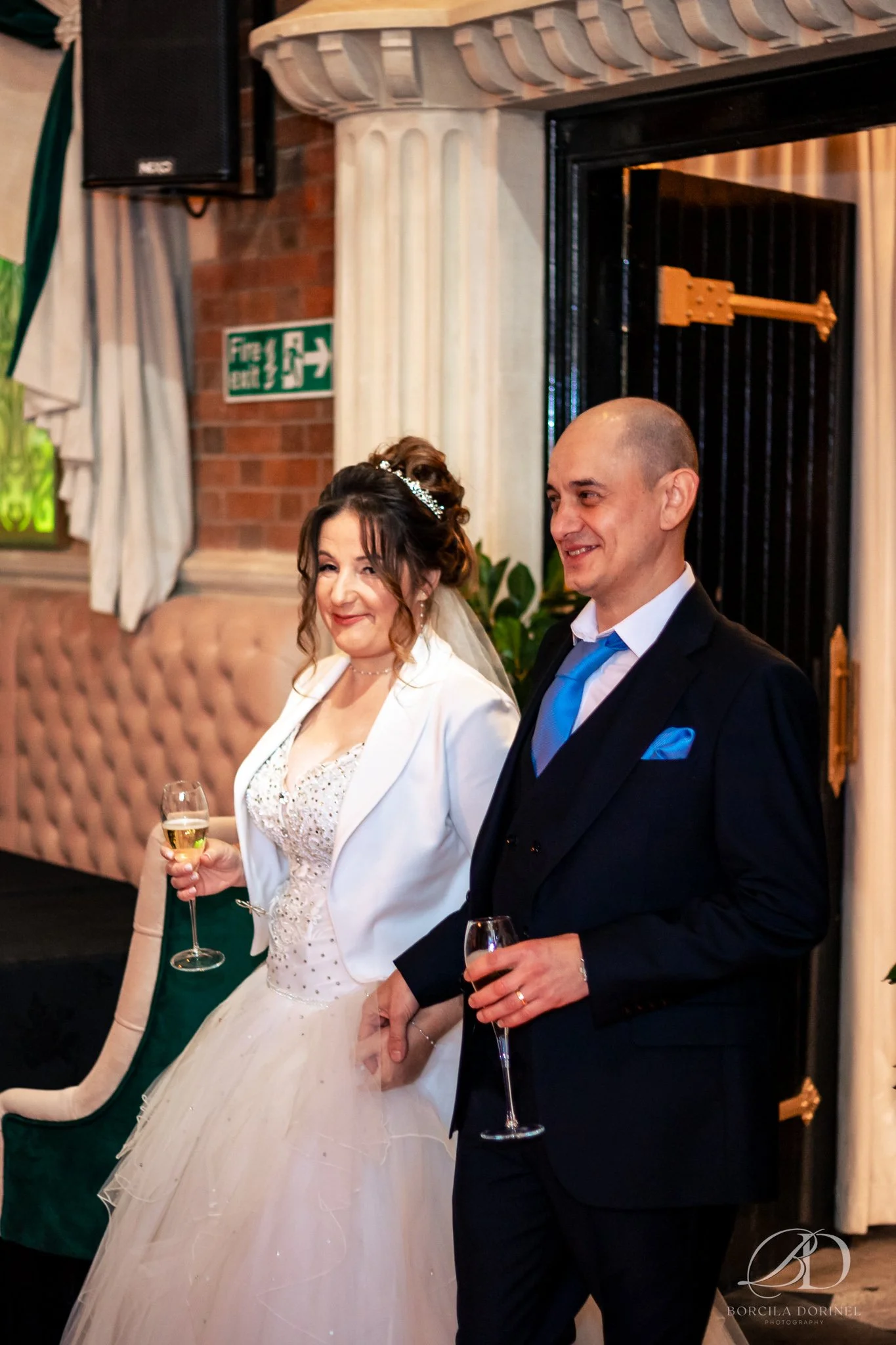 Wedding photographer Northampton documenting real moments between couple and guests

