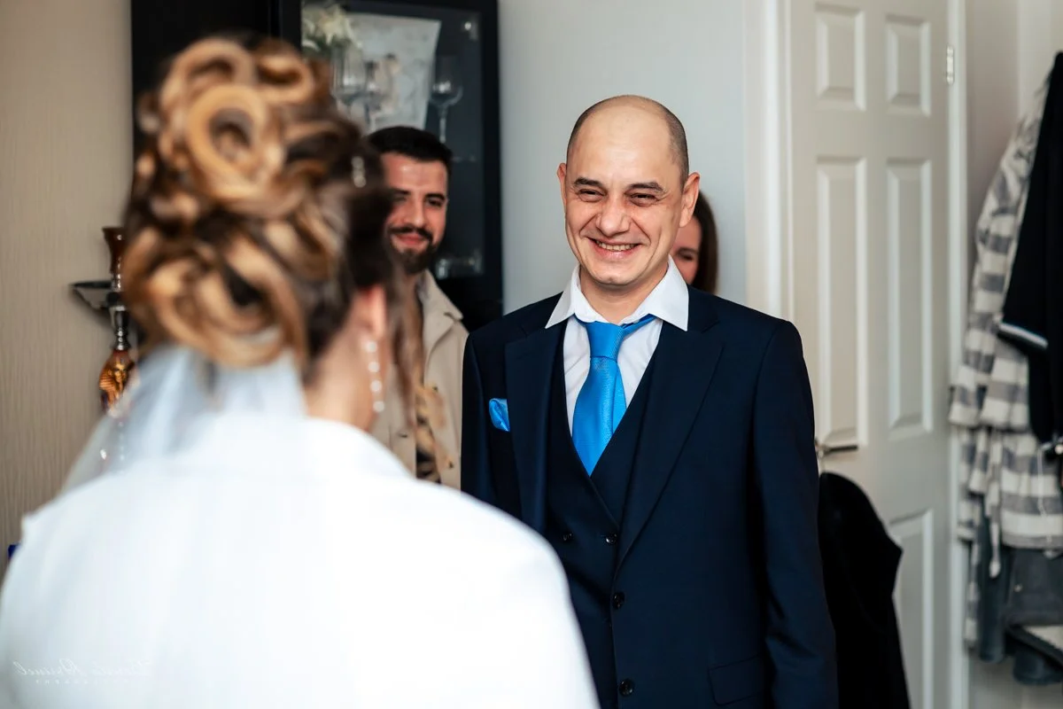 The First Look: an intimate moment or a grand reveal?