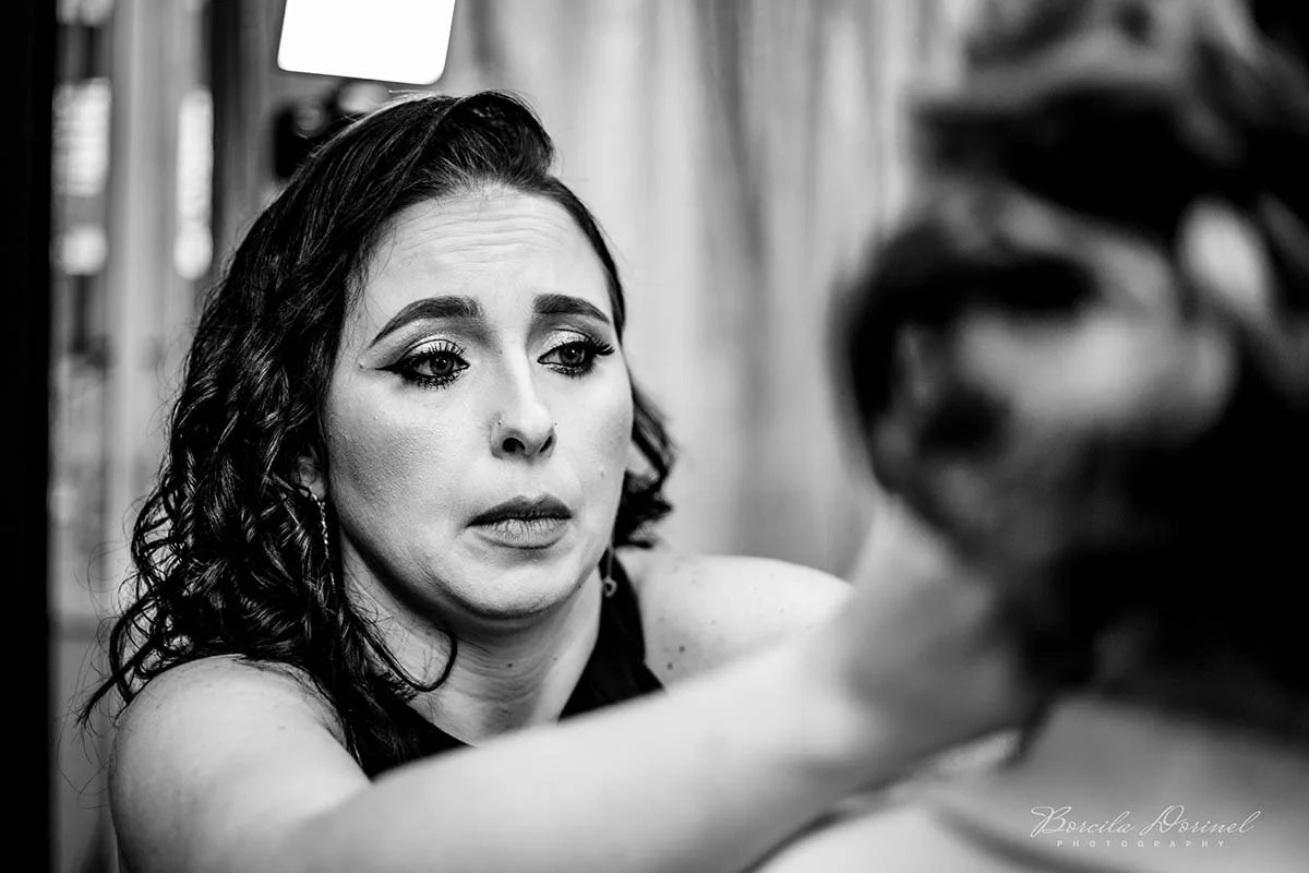 wedding-mihaela-and-giani-bw-4.jpg
