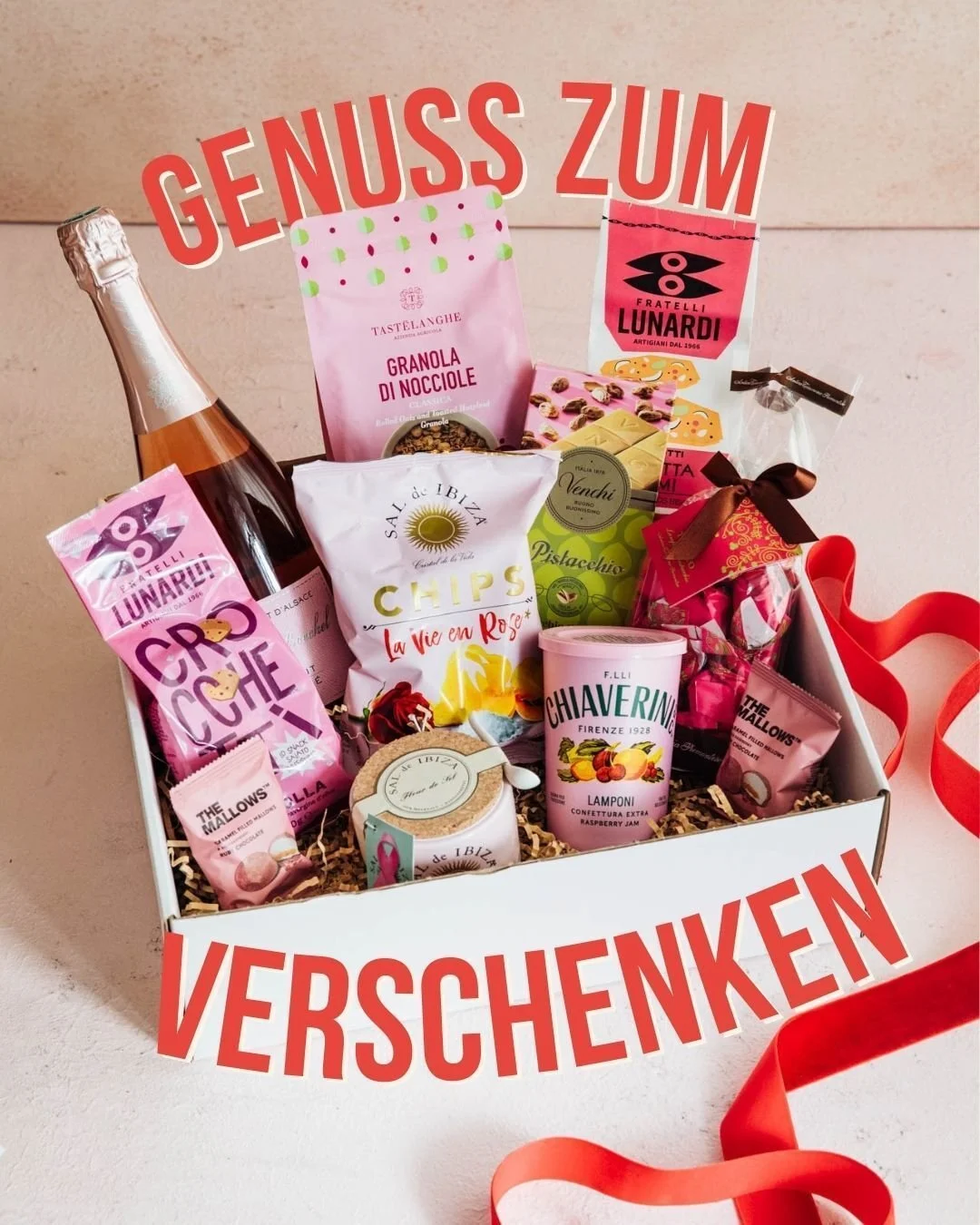 Du suchst nach einem au&szlig;ergew&ouml;hnlichen Geschenk f&uuml;r einen lieben Menschen oder m&ouml;chtest dich selbst verw&ouml;hnen? Bei uns findest du jetzt unsere liebevoll zusammengestellten Genussboxen &ndash; prall gef&uuml;llt mit den beste