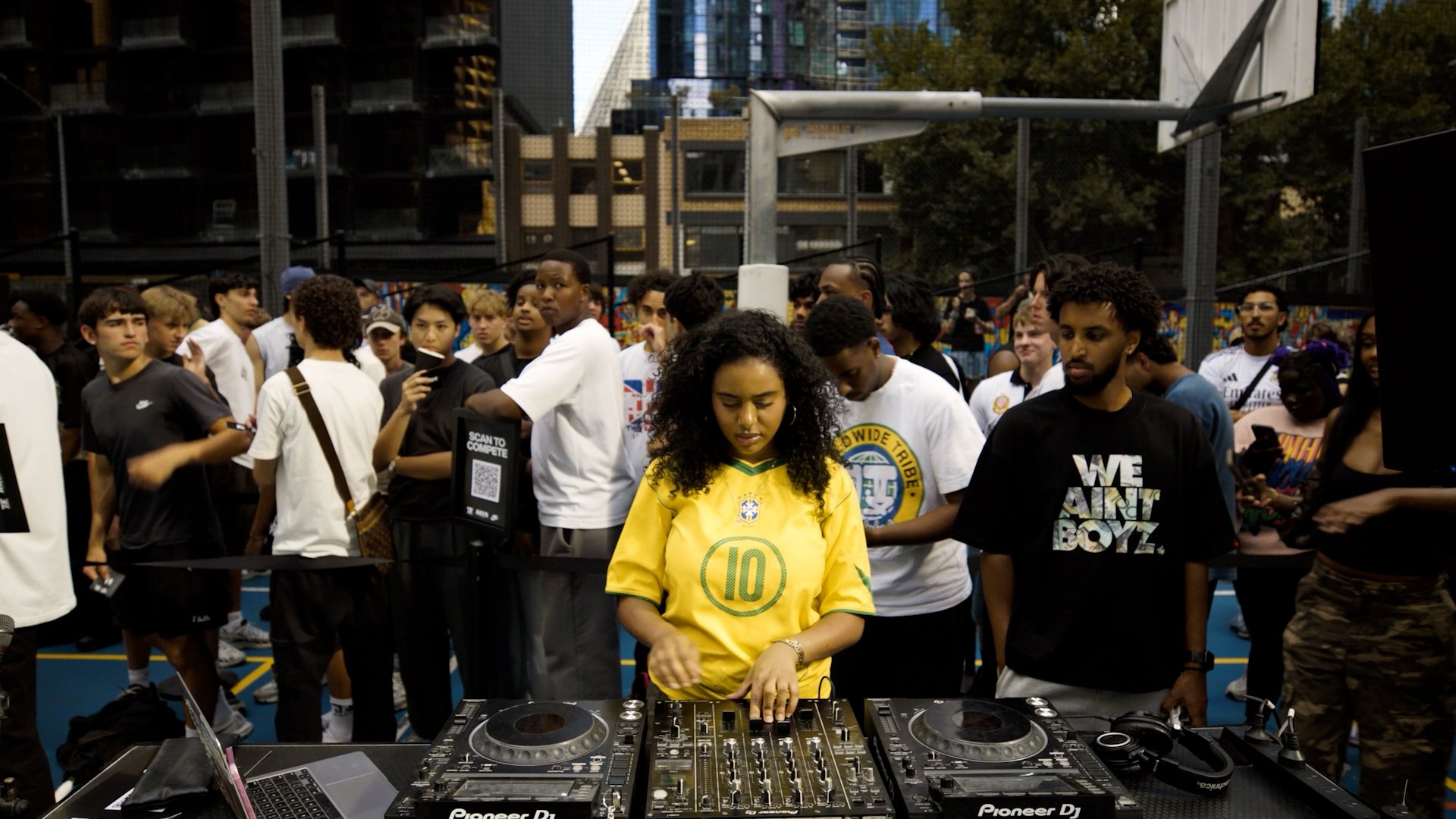 TENNIS COMP - VERSION 2 - V6.00_00_14_03.Still008.jpg