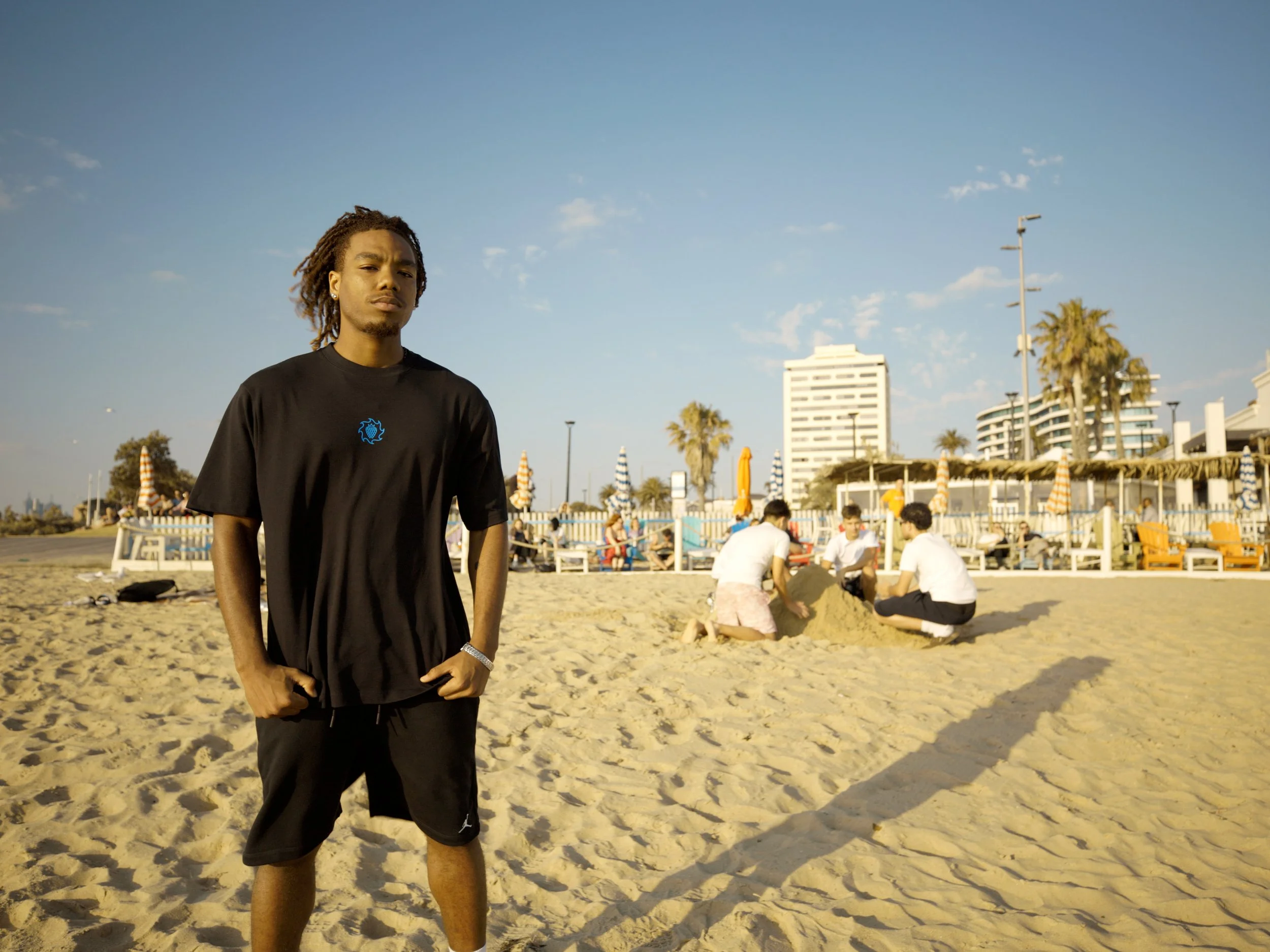 Sequence 01.00_03_39_24.Still003.jpg