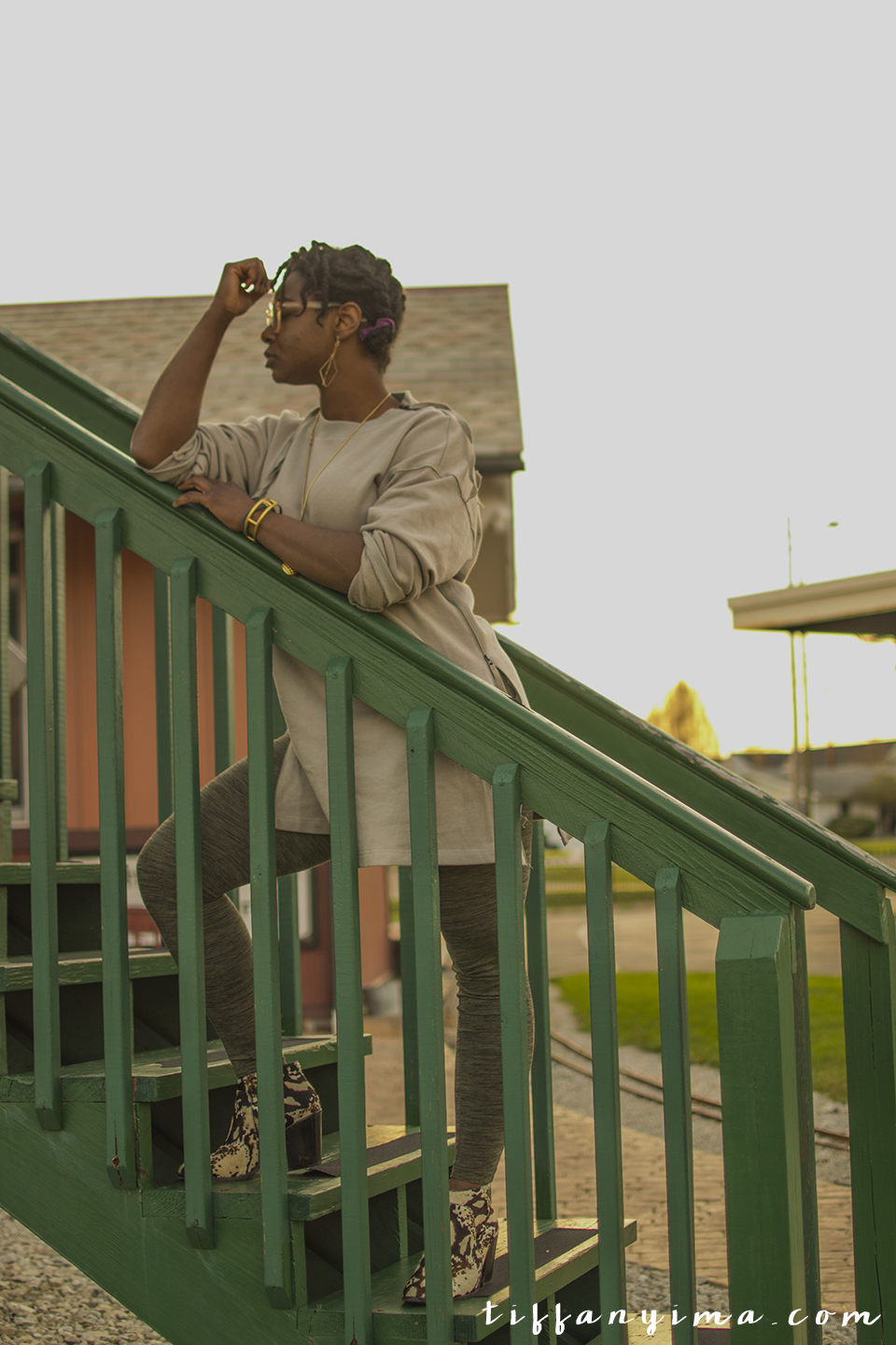 If you live in the midwest, you know that Spring can be decieving and there will be days that are less than Springy. This easy and comfortable outfit is perfect for the transition period.