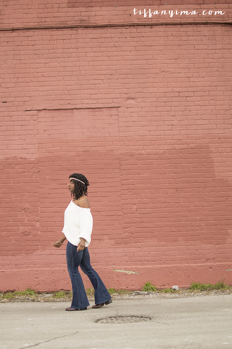 Outfit Inspiration | Cream Slouchy Knit Sweater + Flare Jeans
