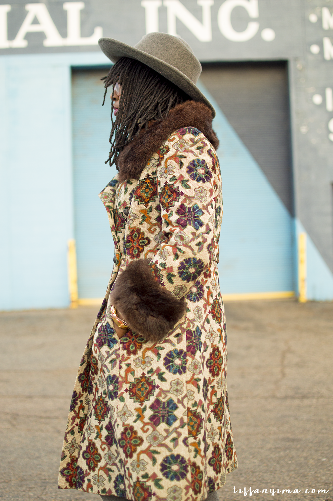 Outfit Inspiration | Maroon Sweater Skirt + White Turtleneck + Vintage Baroque Print Coat