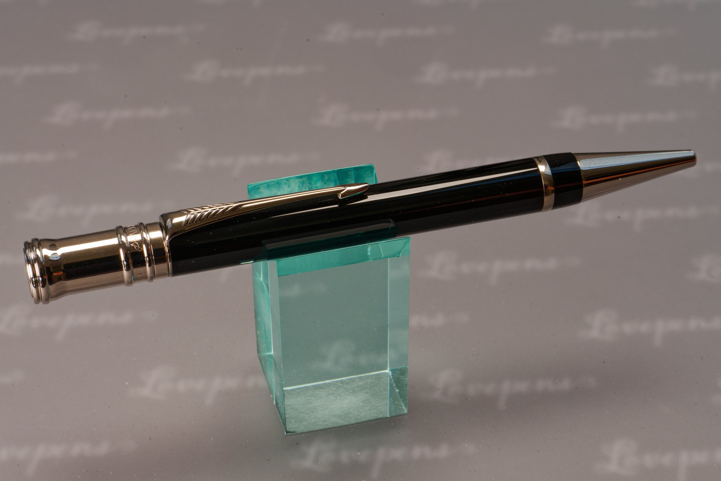 L2598-14.jpg