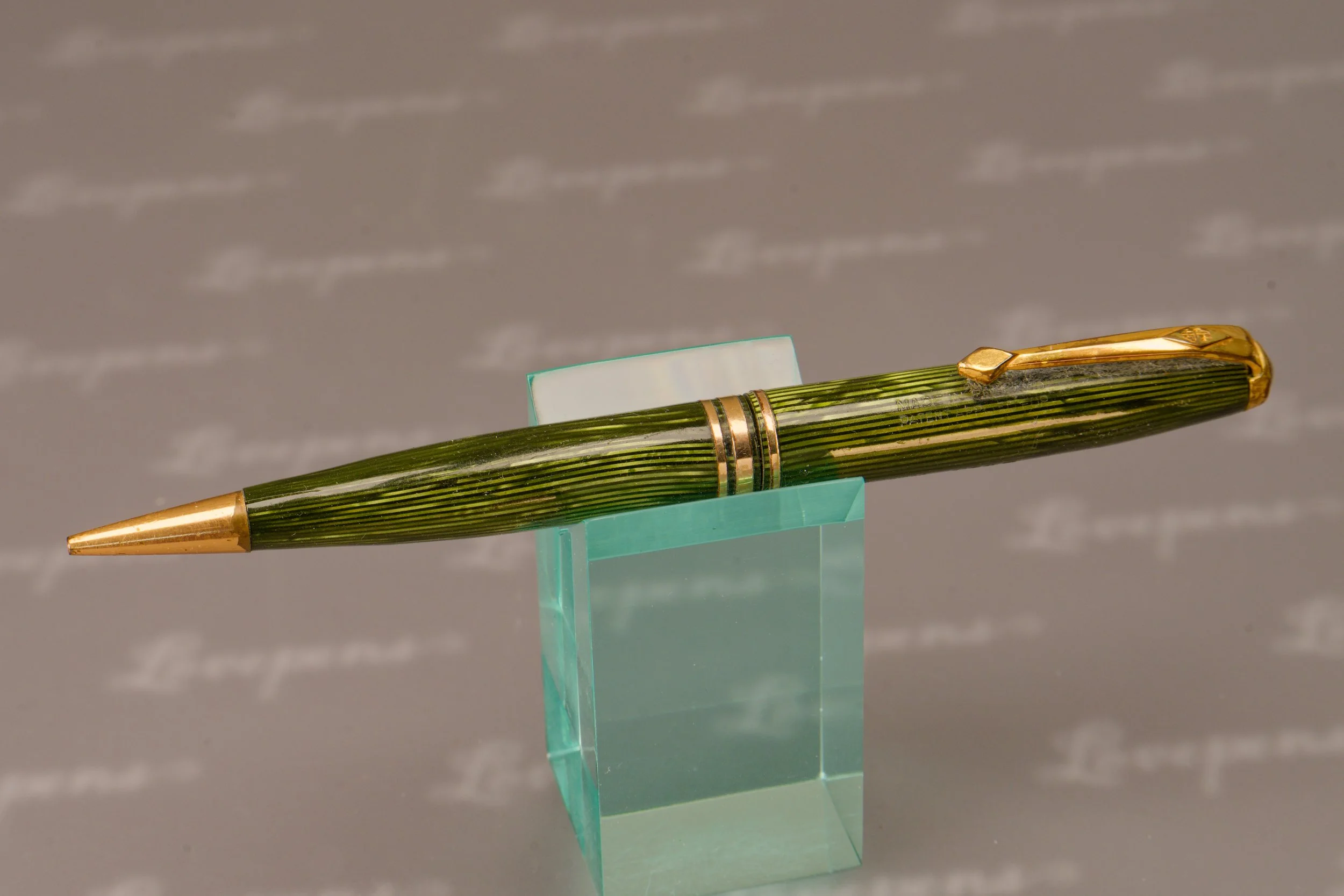 L1777-09.jpg