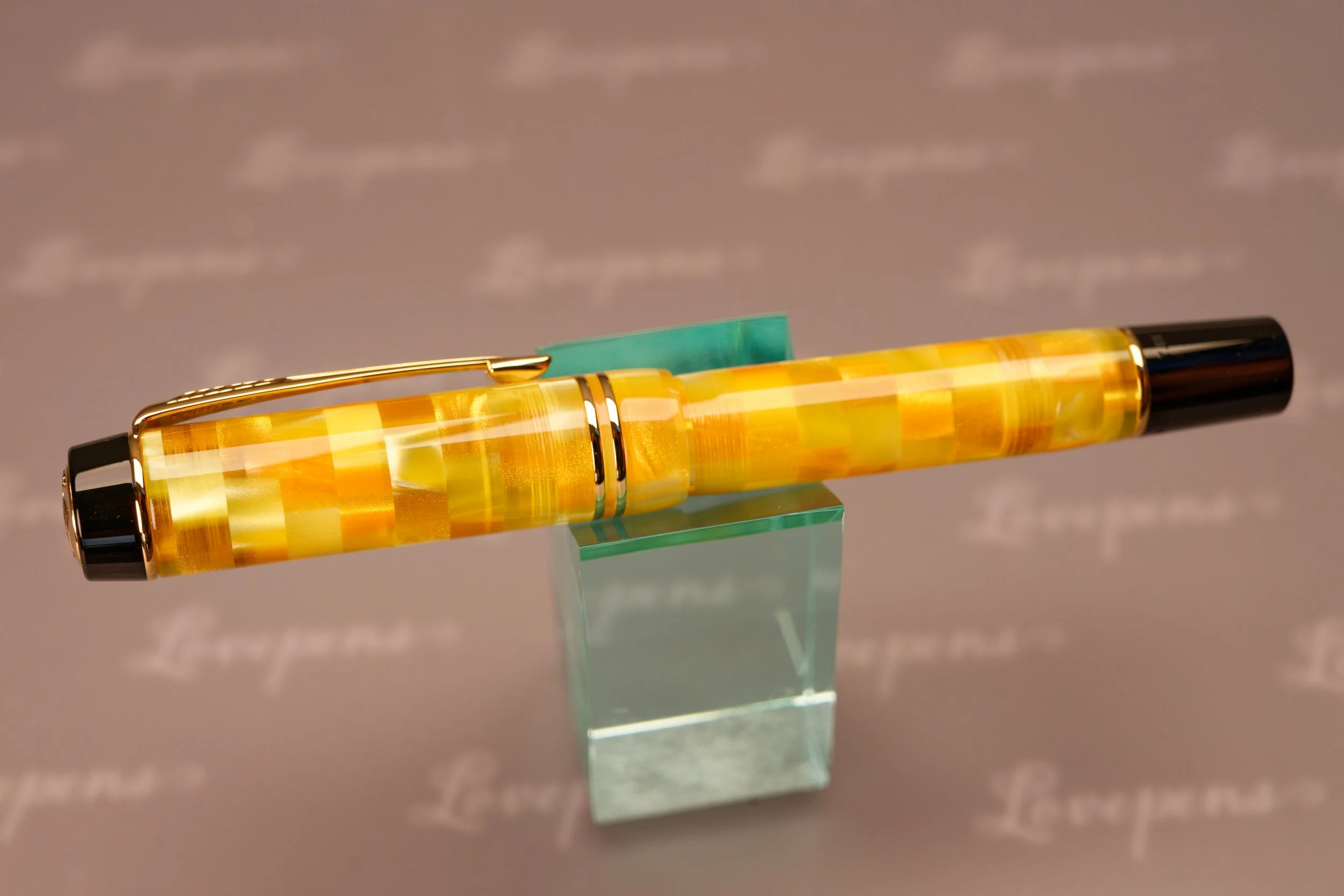 L2548-08.jpg
