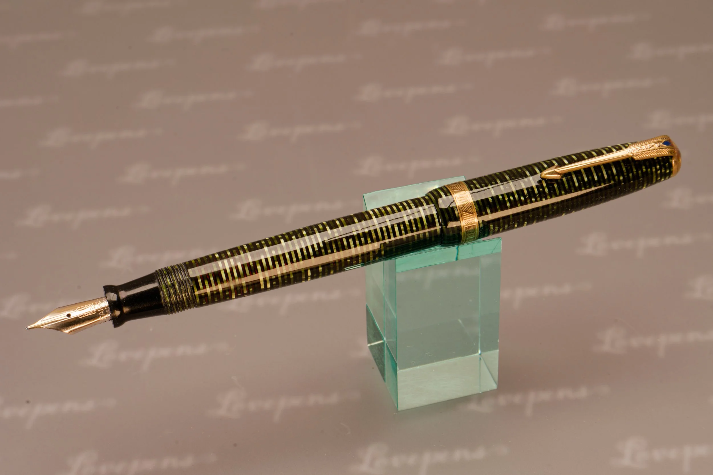 L1560-08.jpg