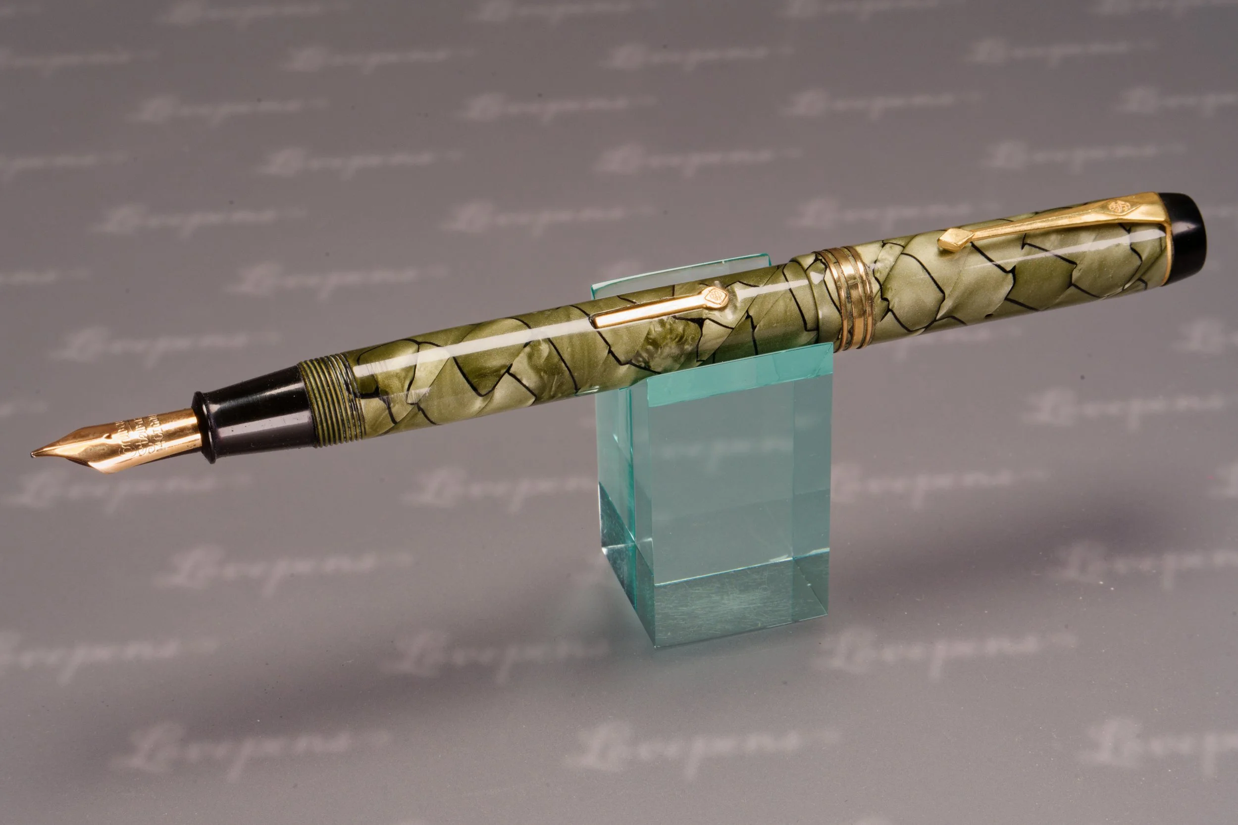L1732-14.jpg
