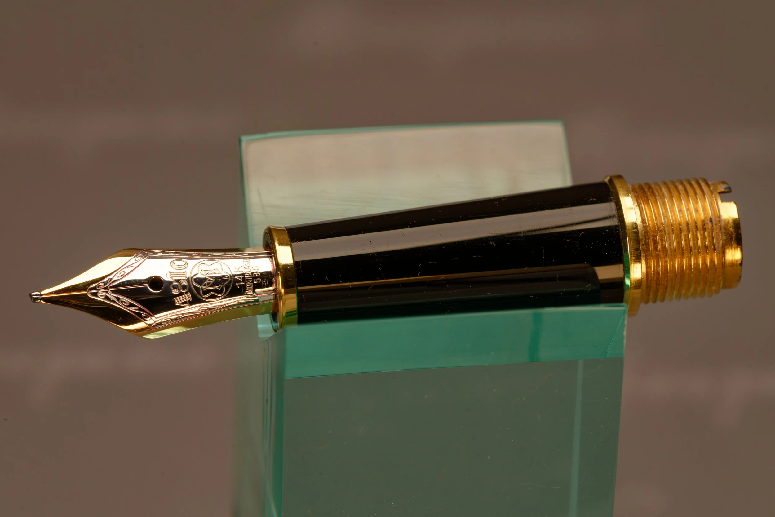 L1171-16.jpg