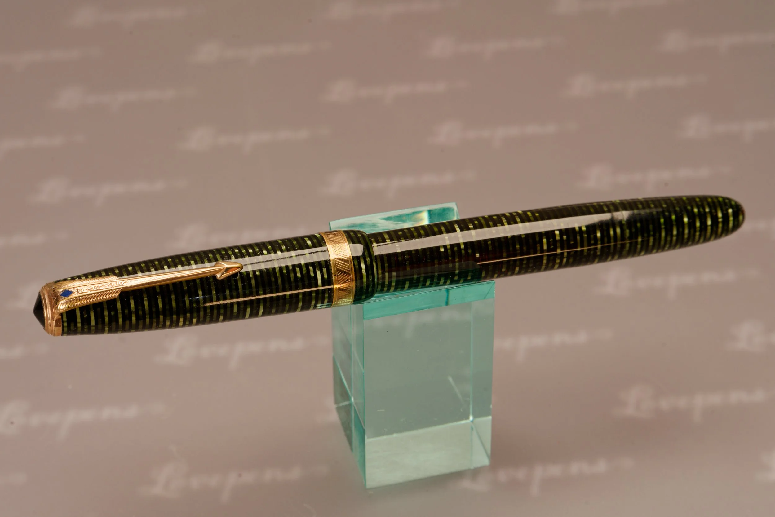 L1560-03.jpg