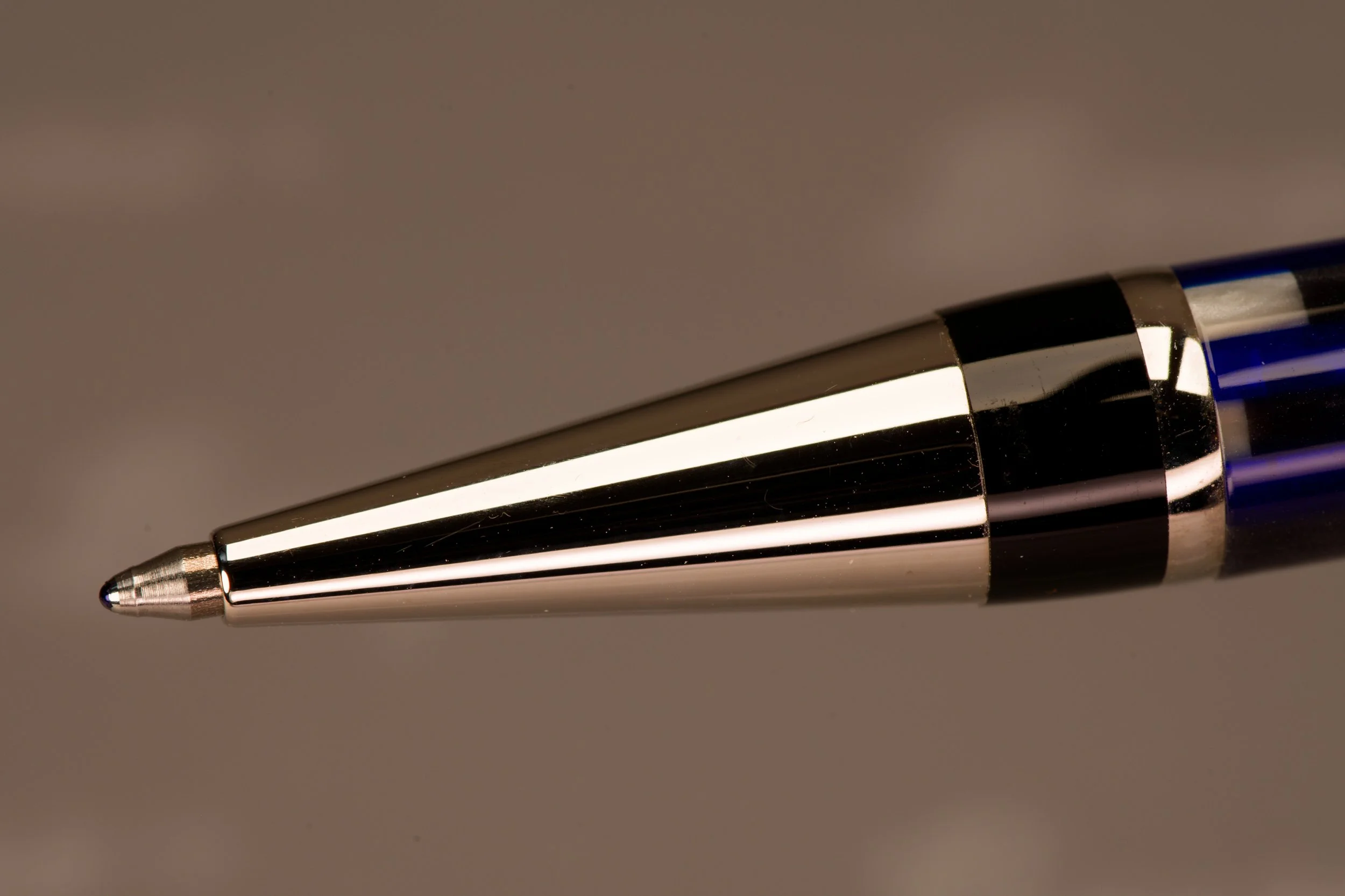 L1810-02.jpg