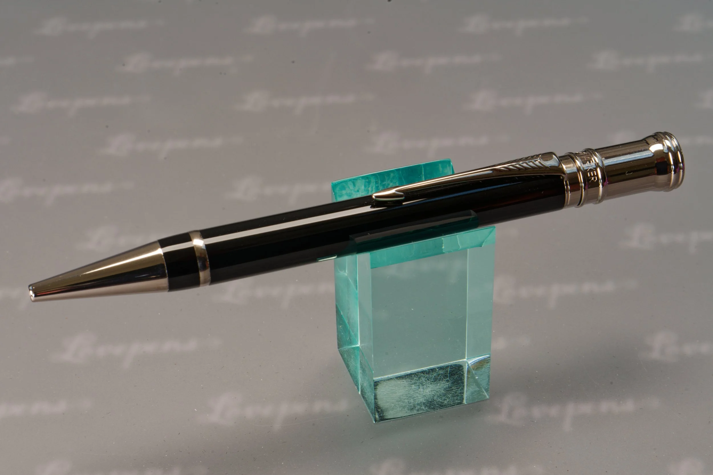 L2598-12.jpg
