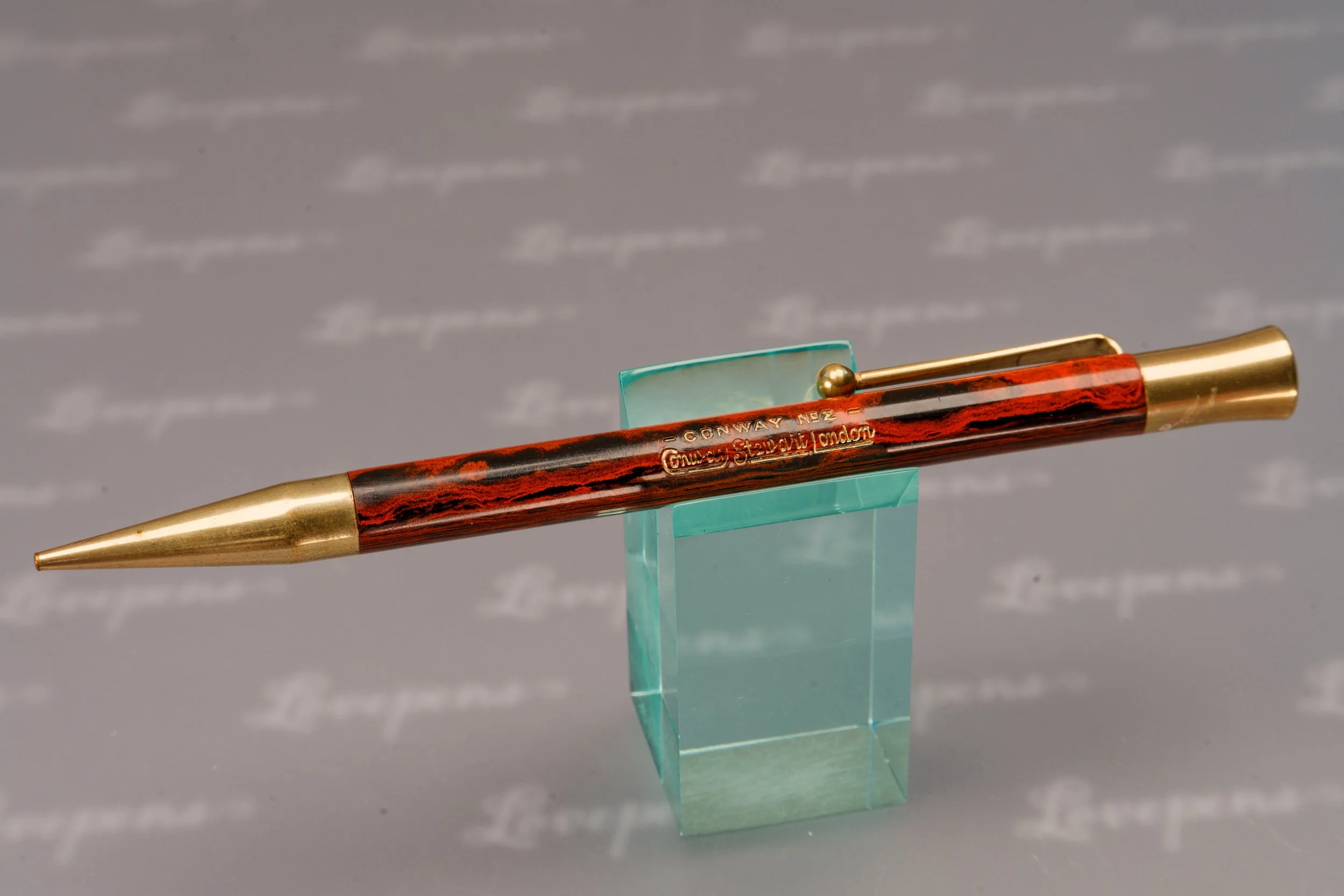 L1798-10.jpg