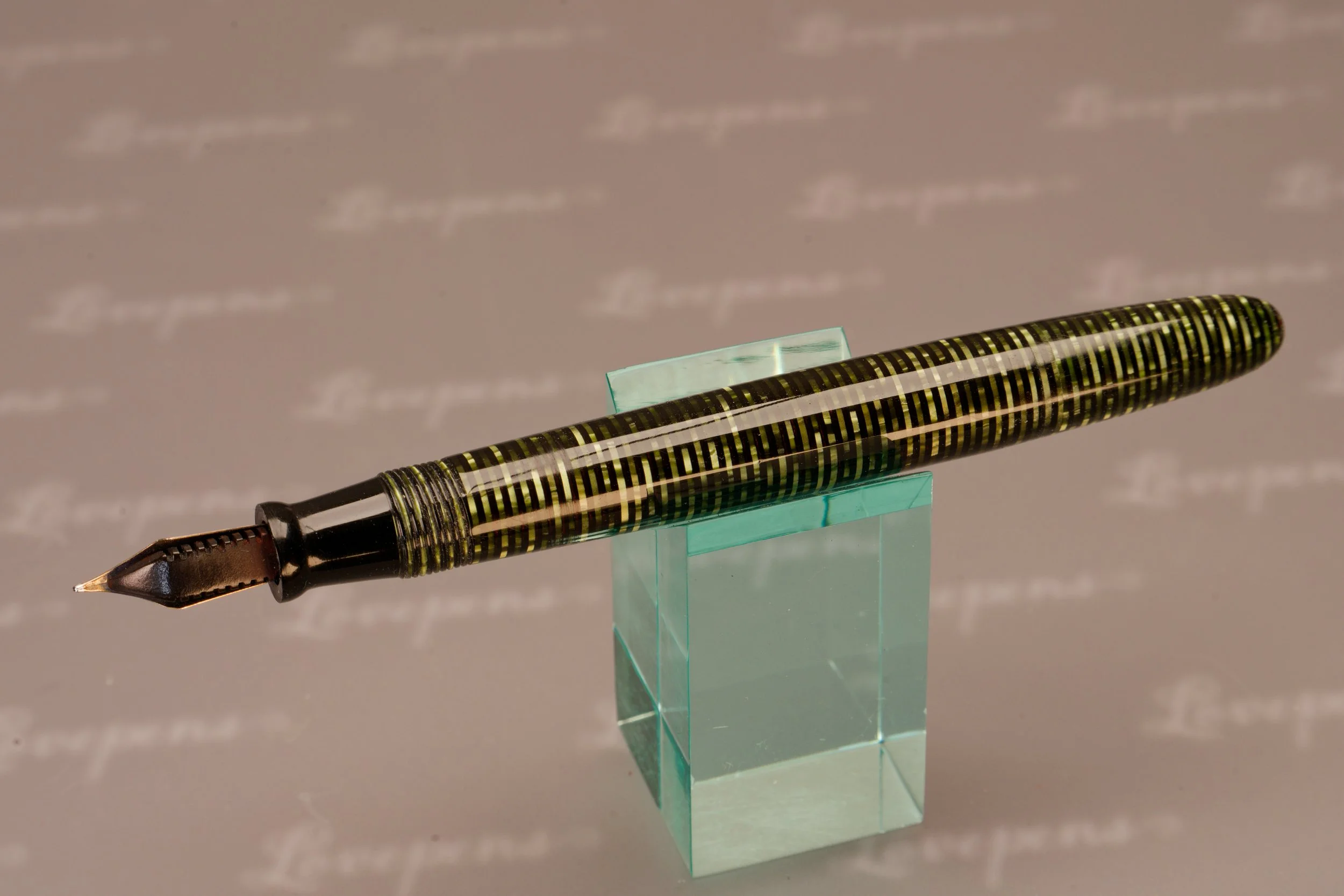 L1560-07.jpg