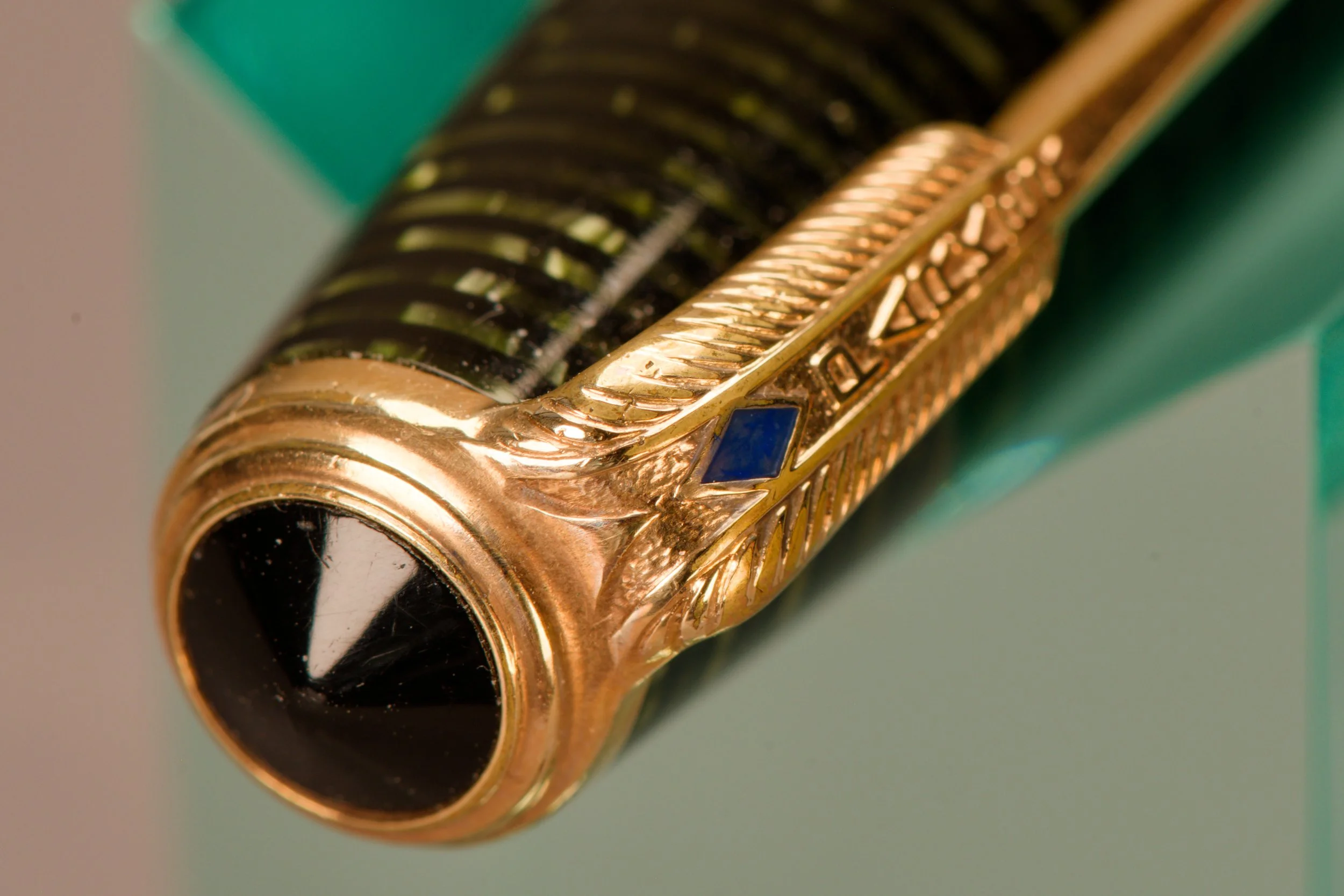L1560-19.jpg