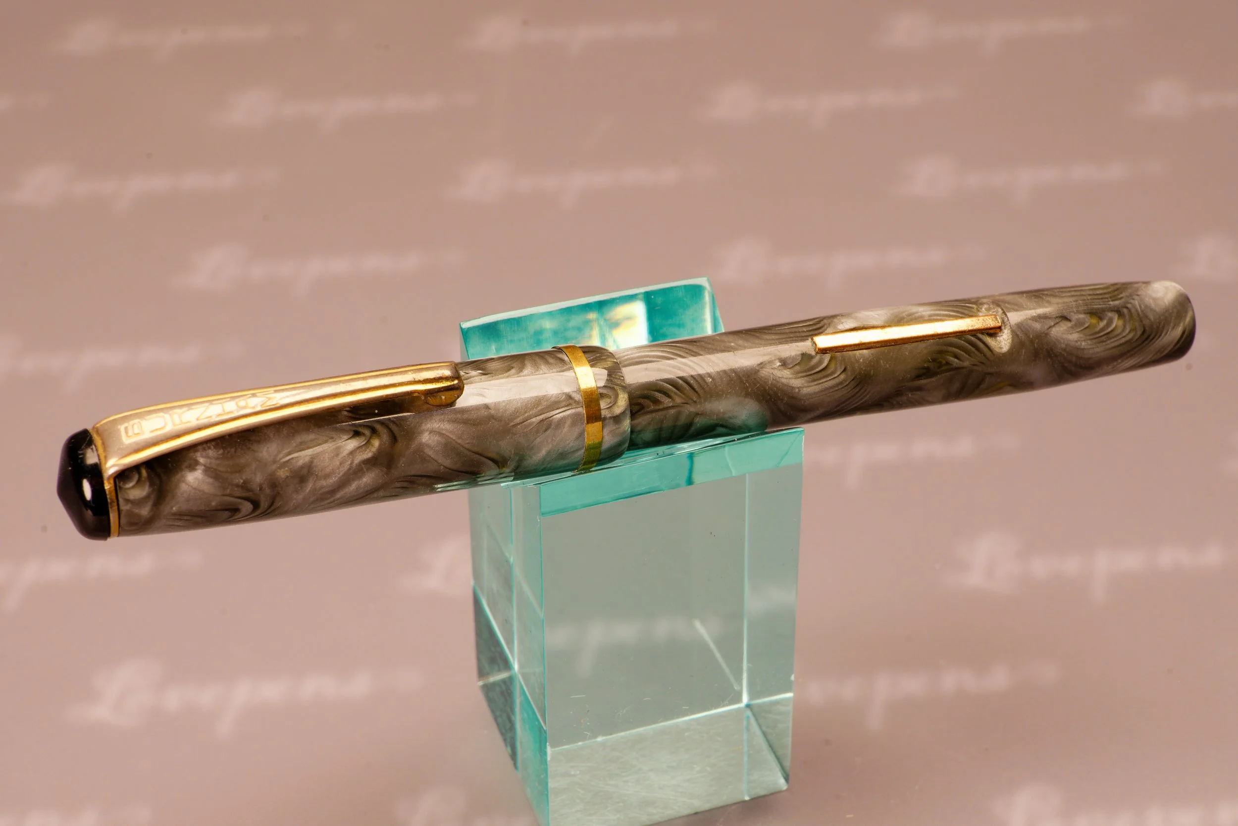 L2353-02.jpg
