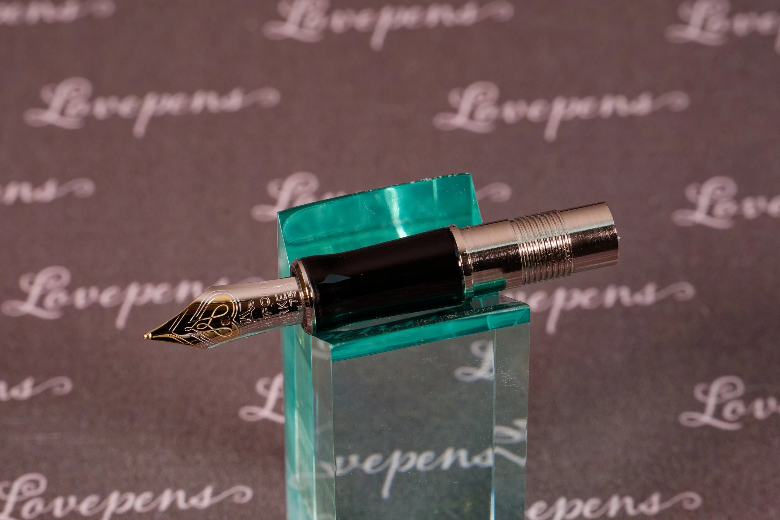 L2457-14.jpg