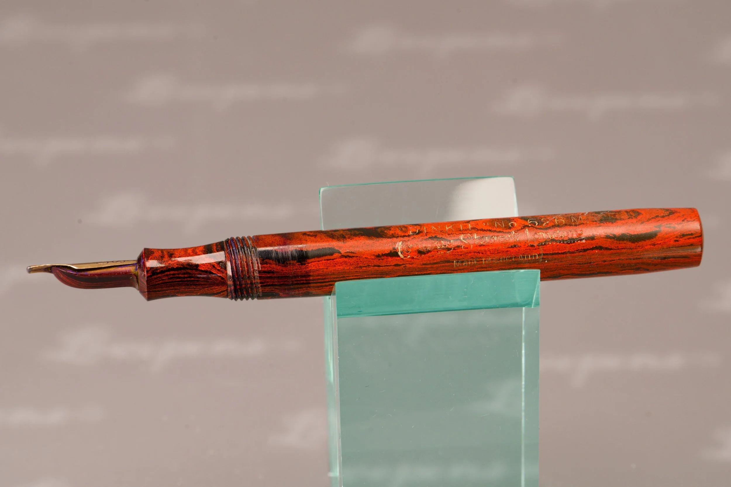 L2426-01.jpg