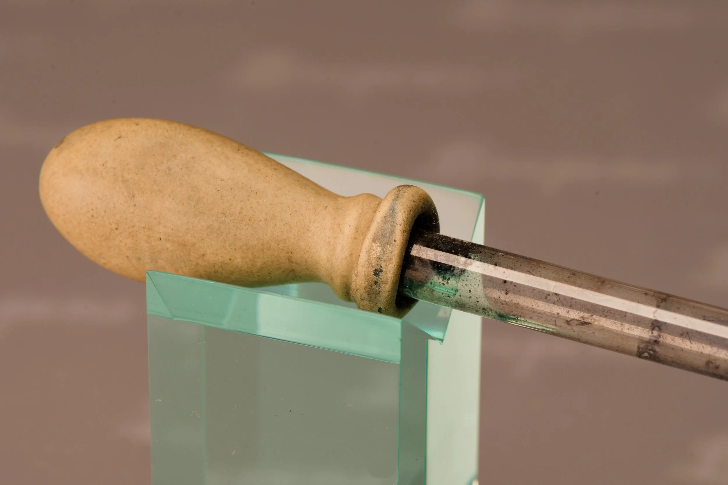 L2047-15.jpg