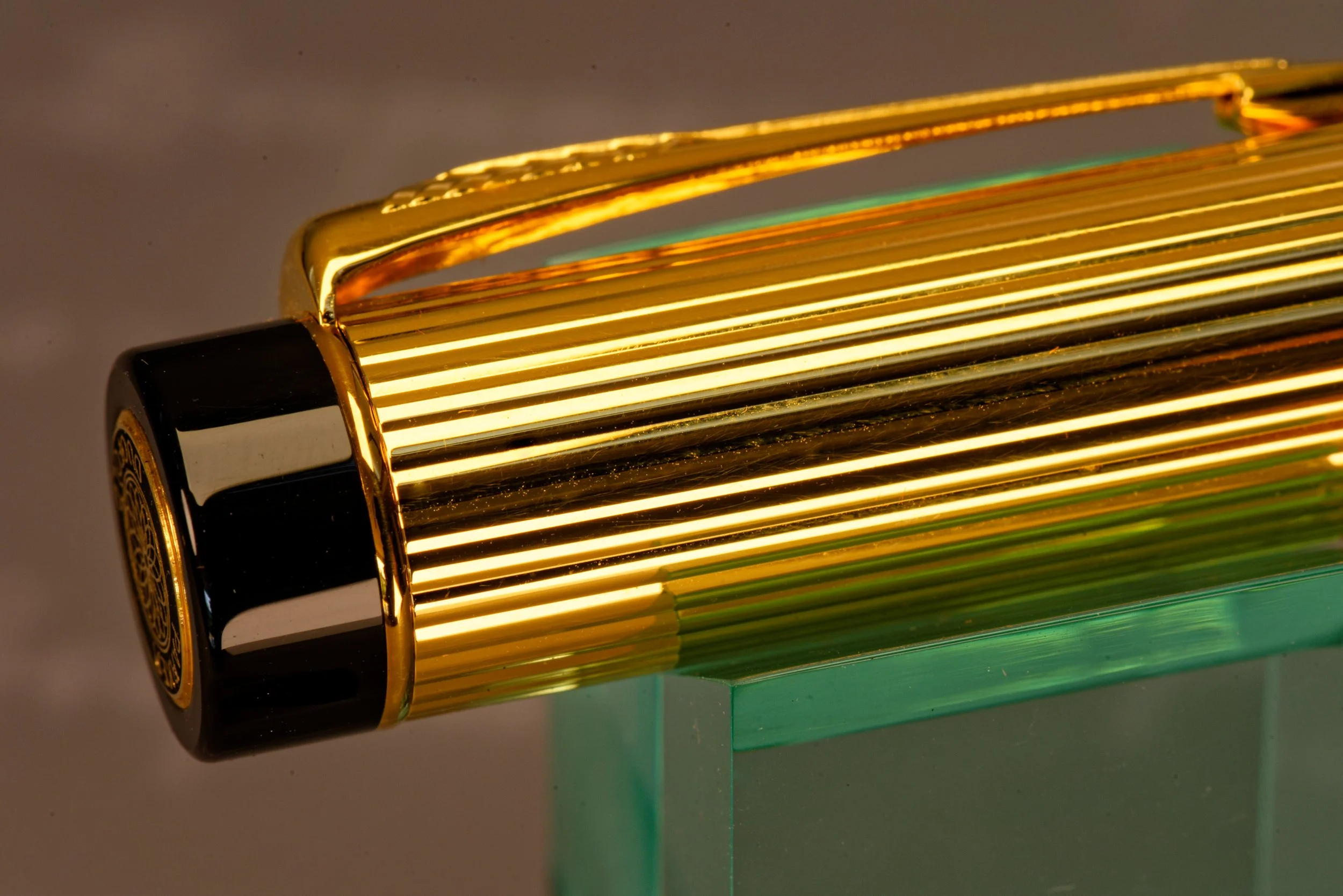 L2542-12.jpg