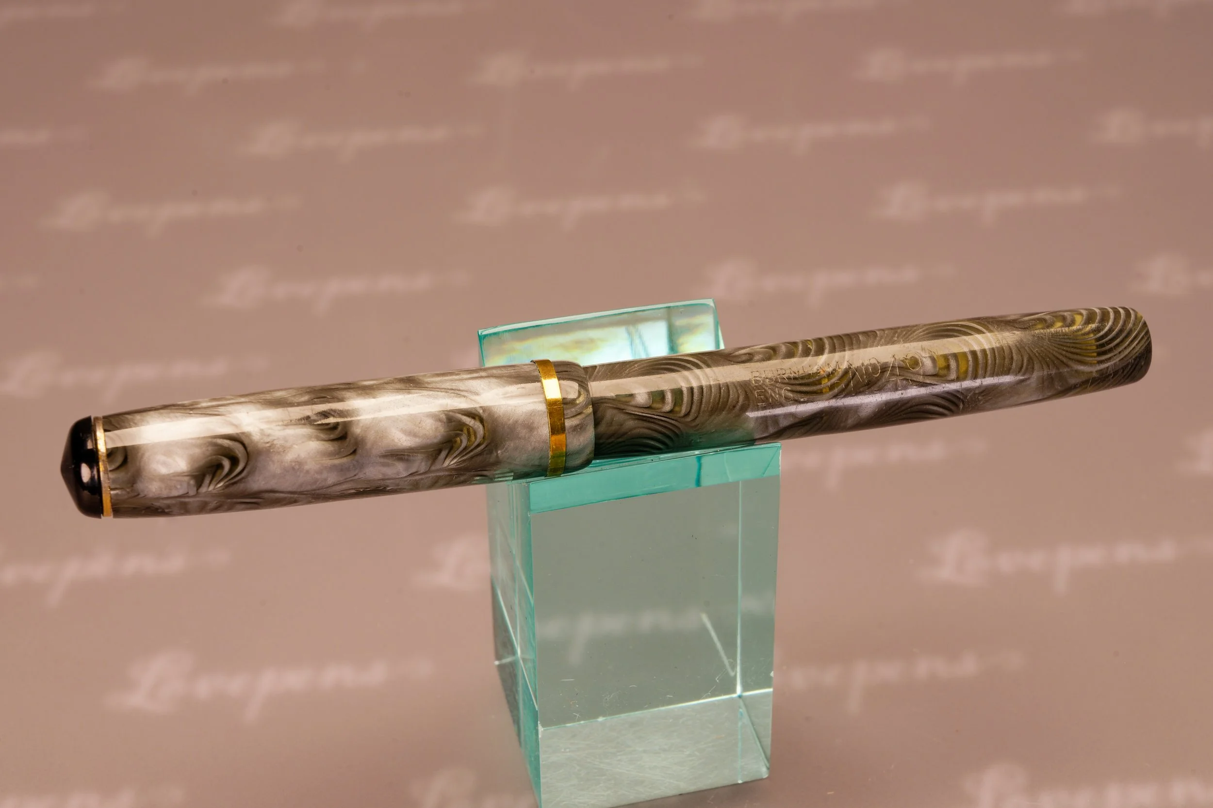 L2353-04.jpg