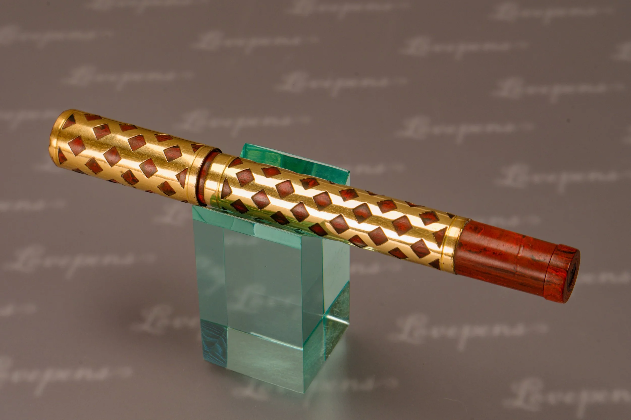 L1506-04.jpg