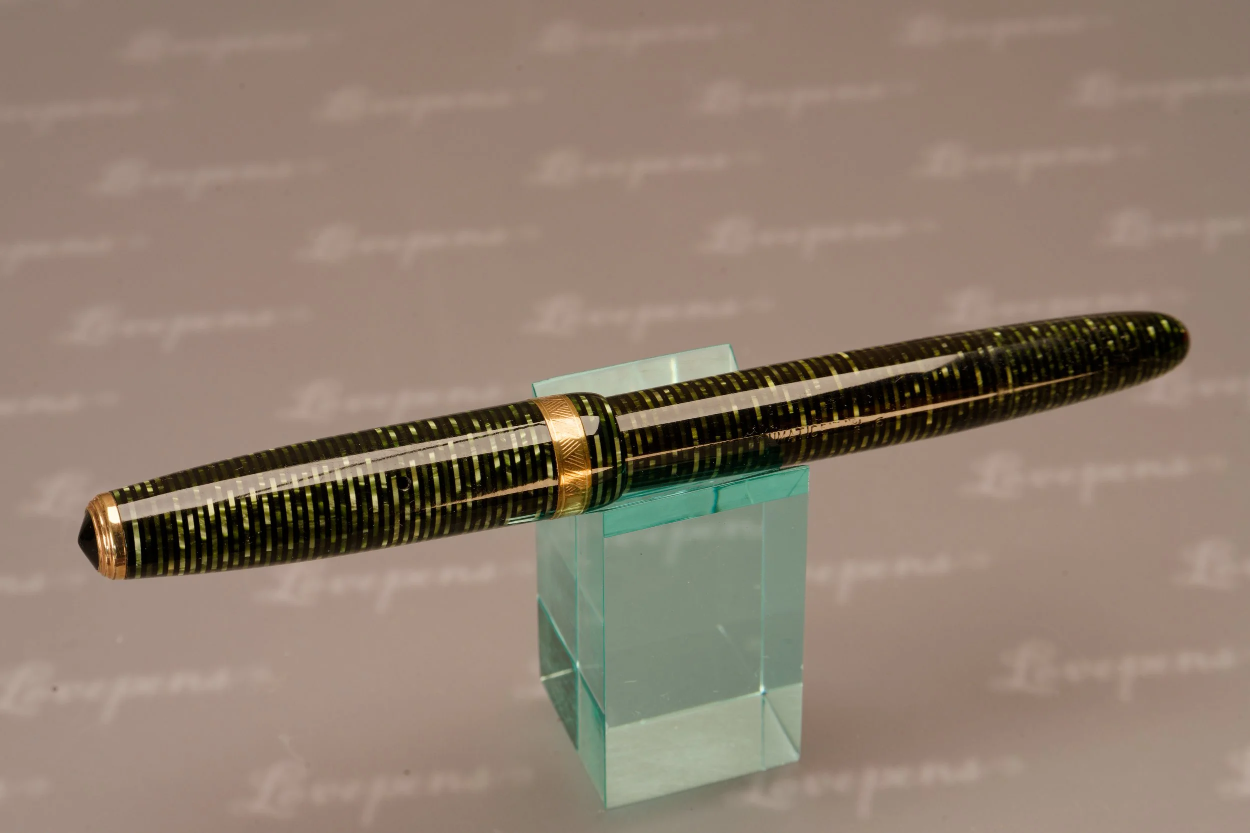 L1560-05.jpg