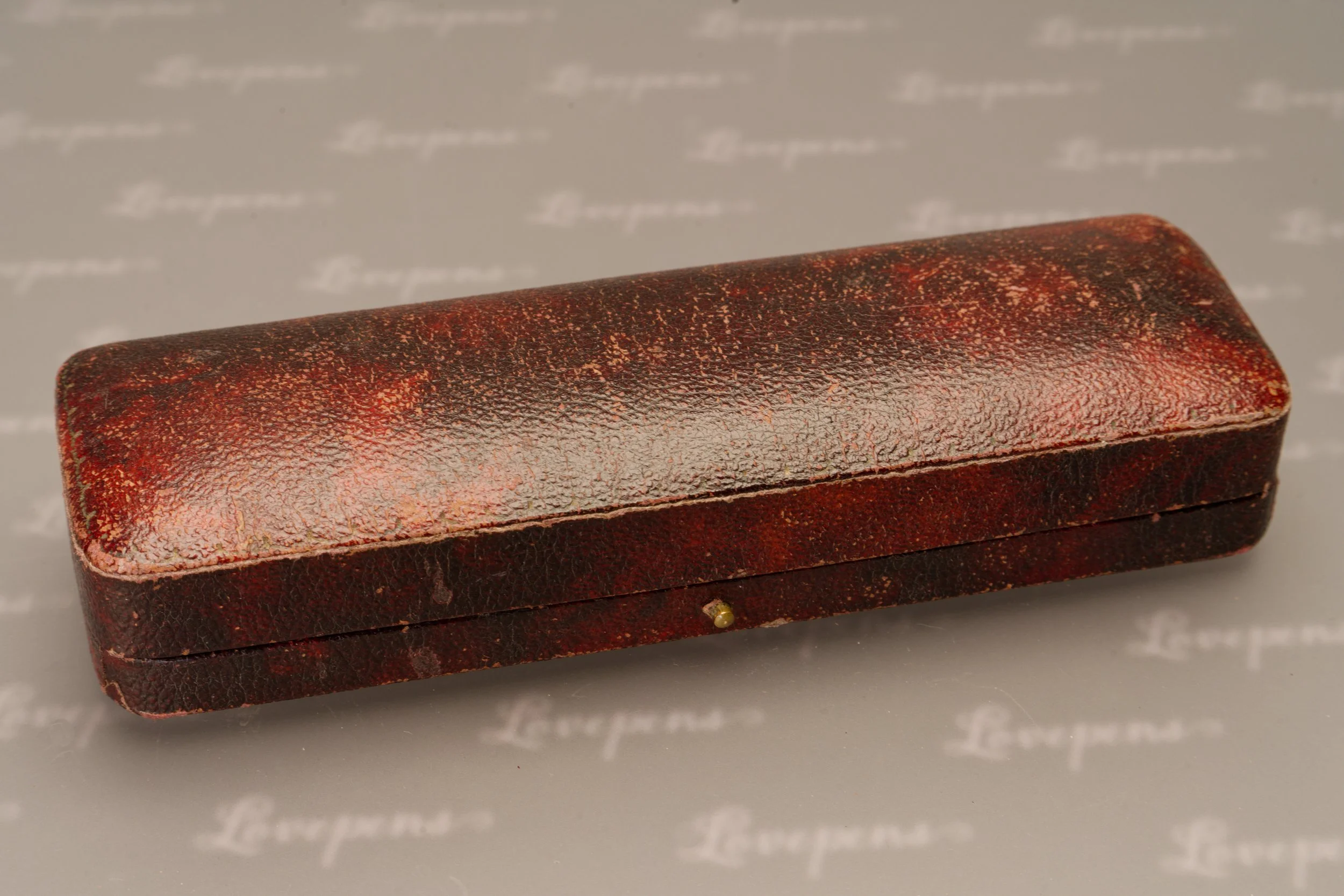 L1560-01.jpg