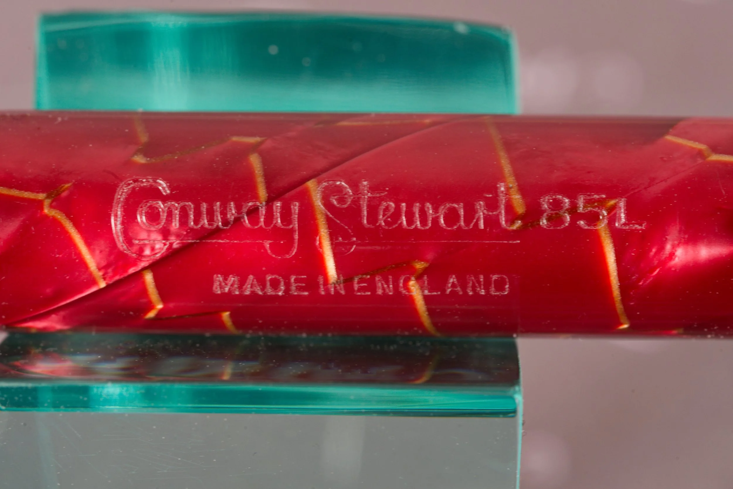 Conway Stewart 85L Red Marble Celluloid Fountain Pen with Flex Nib