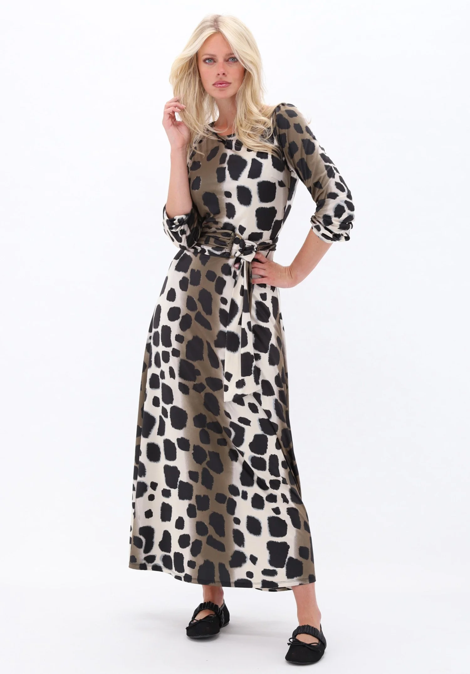 dress d118 p147.jpg
