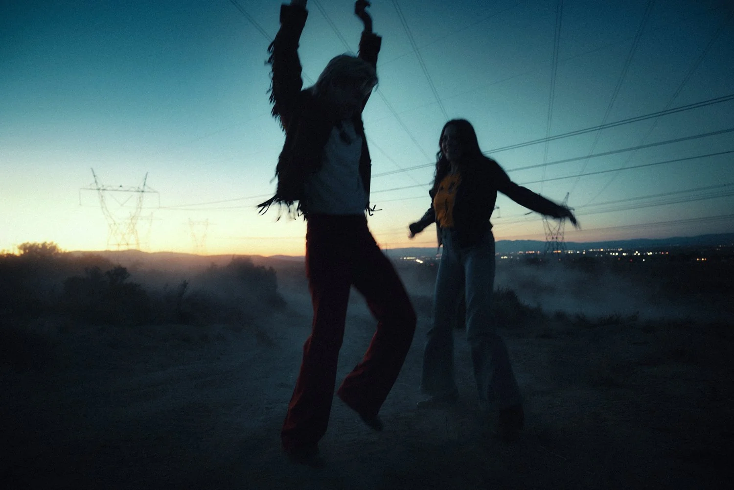 22-04_THRELFALL_L.A. Bobby_Liz_1053_01.jpg