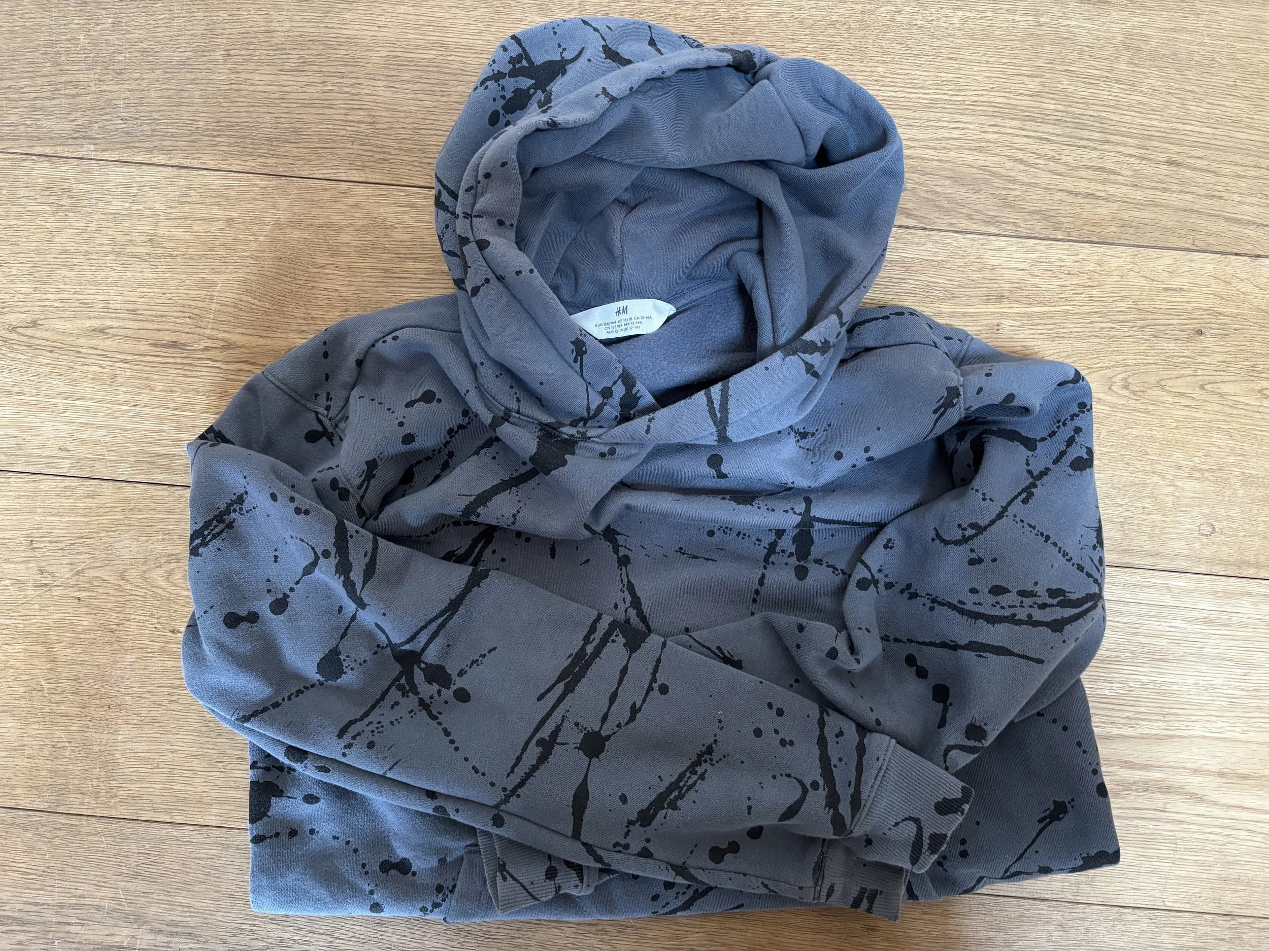 H&M Hoodie 12-14yr - left LHH 26/4/26