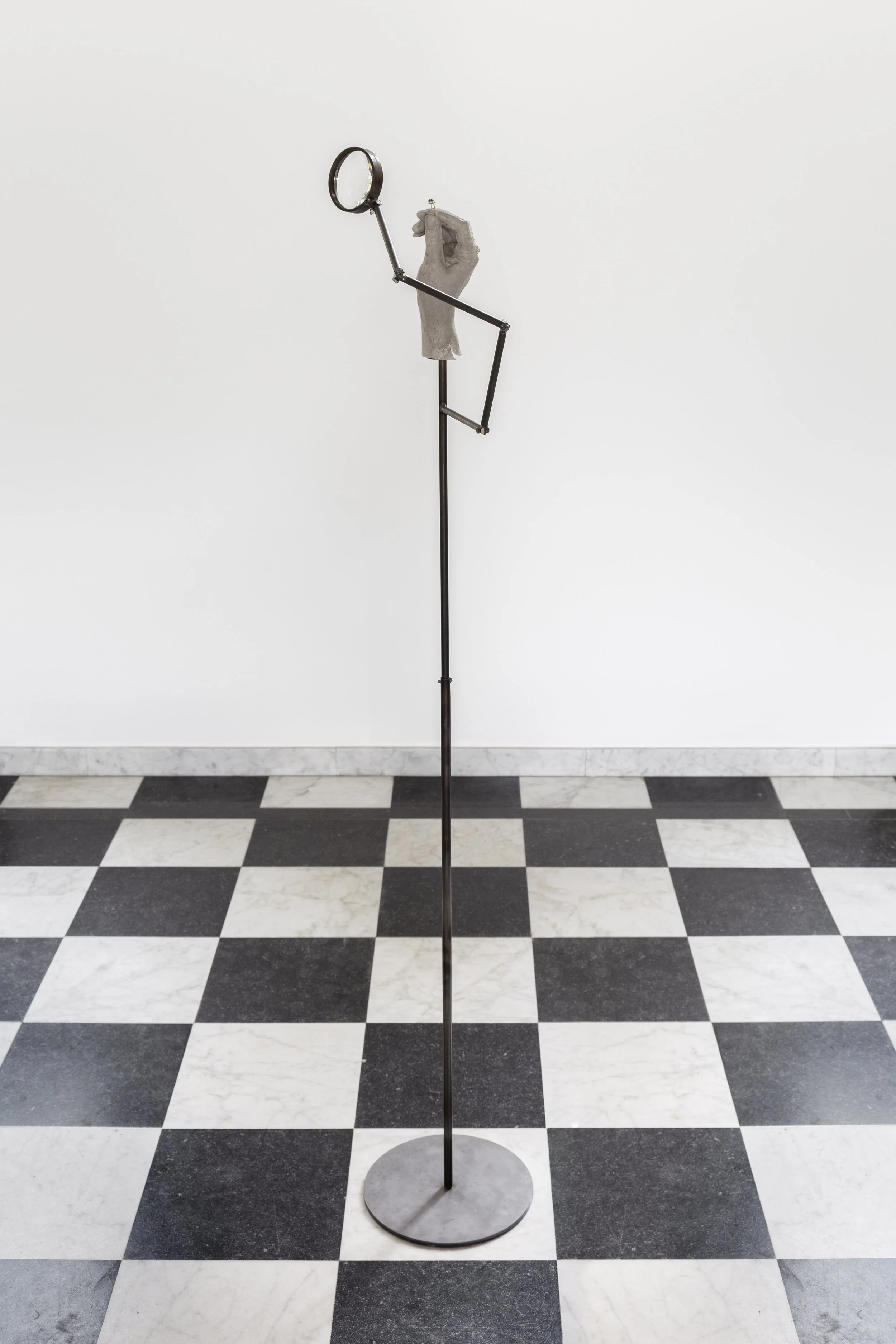 Gains & Losses, 2017,Steel, plaster, magnifying glass, silver, iron meteorite, 135 x 25 x 25 cm_Photographie©Gilles Ribero.jpg