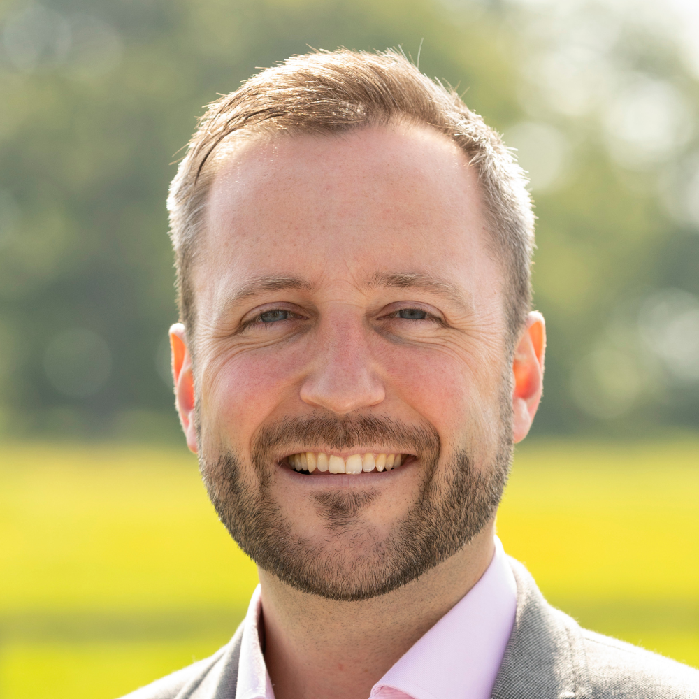 Simon Evans