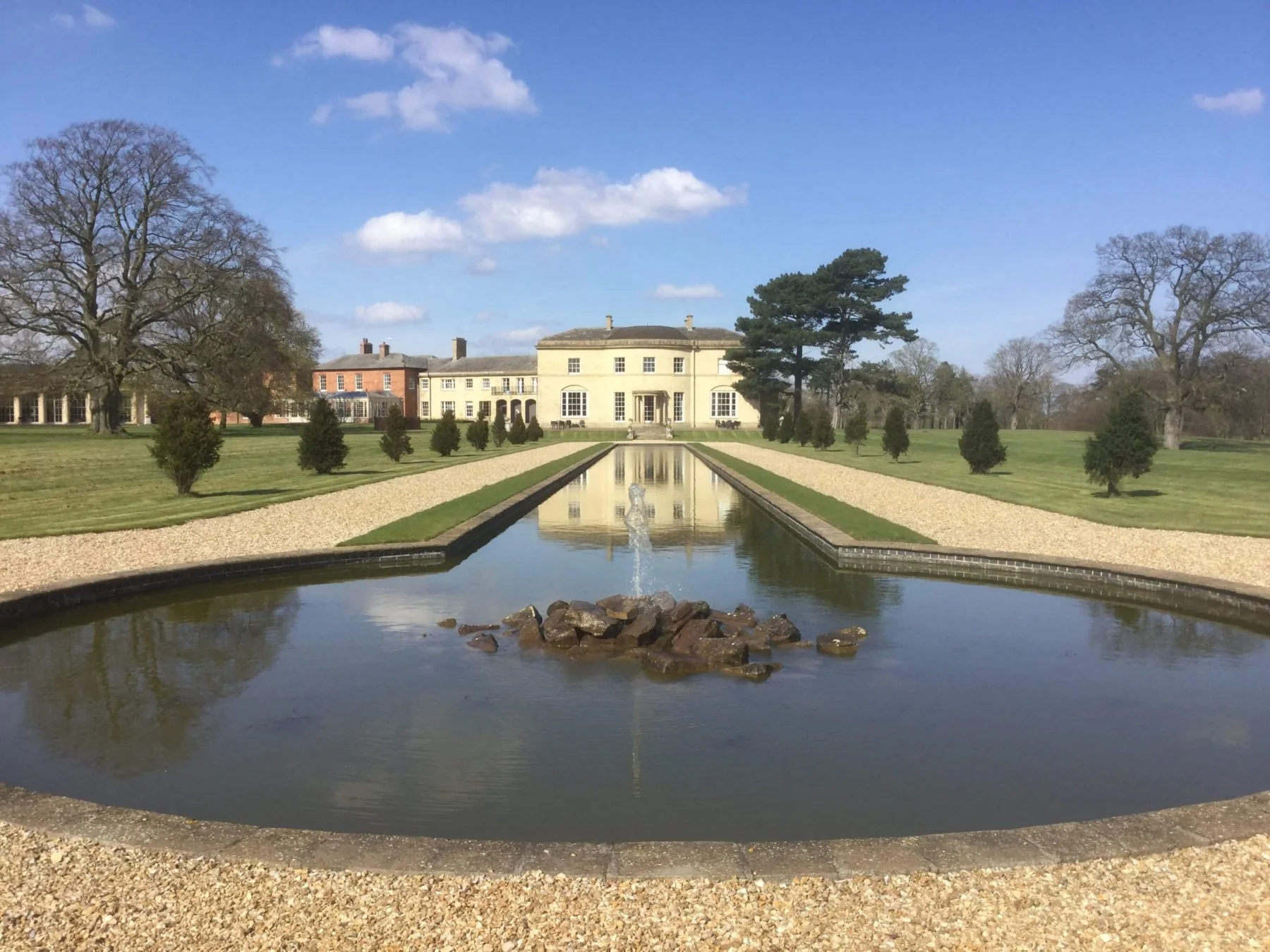 Stubton-Hall-Fountain.jpeg
