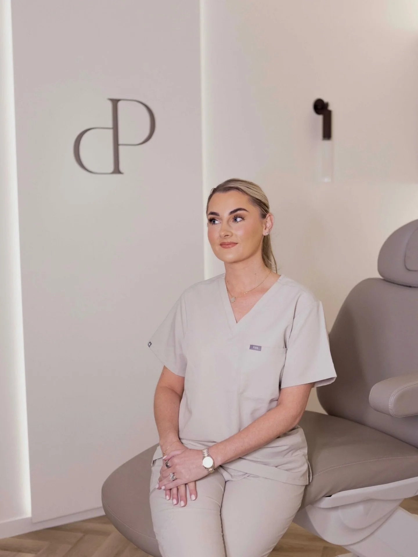 &ldquo;Laura is amazing! Very professional and most importantly she listens carefully to your needs and the kind of result you want to get from the treatment! I&rsquo;m so happy about my super natural result! Can&rsquo;t recommend her enough!&rdquo;
