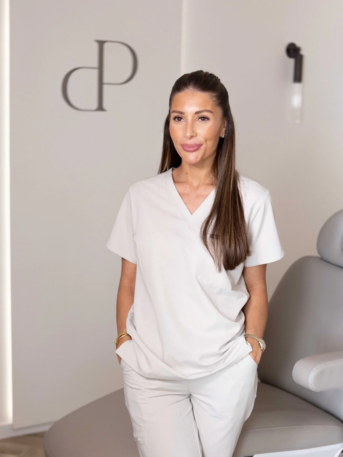&ldquo;I recently had some tweakments done with Sophie and as someone who had never had any treatments before, I was quite nervous and hesitant going in. However I ended up having the best experience.

Sophie was incredibly honest, professional and r