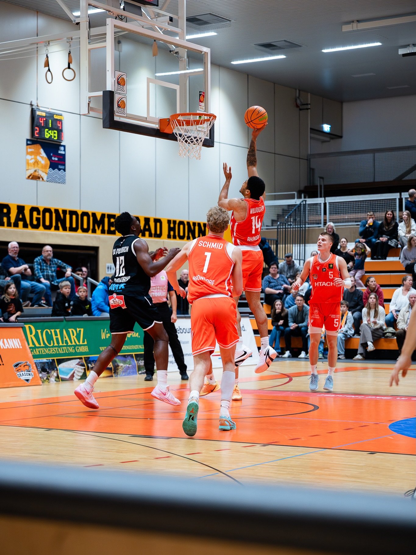 🔥 𝐆𝐀𝐌𝐄𝐃𝐀𝐘 𝐅𝐎𝐓𝐎𝐒 🔥

Wir haben Euch ein paar der sch&ouml;nsten Fotos des dritten Heimspiels im DragonDome gegen die @flashers_basketball zusammengestellt.

Weiter geht es am kommenden Sonntag (25.10.2026) mit dem Ausw&auml;rtsspiel bei d